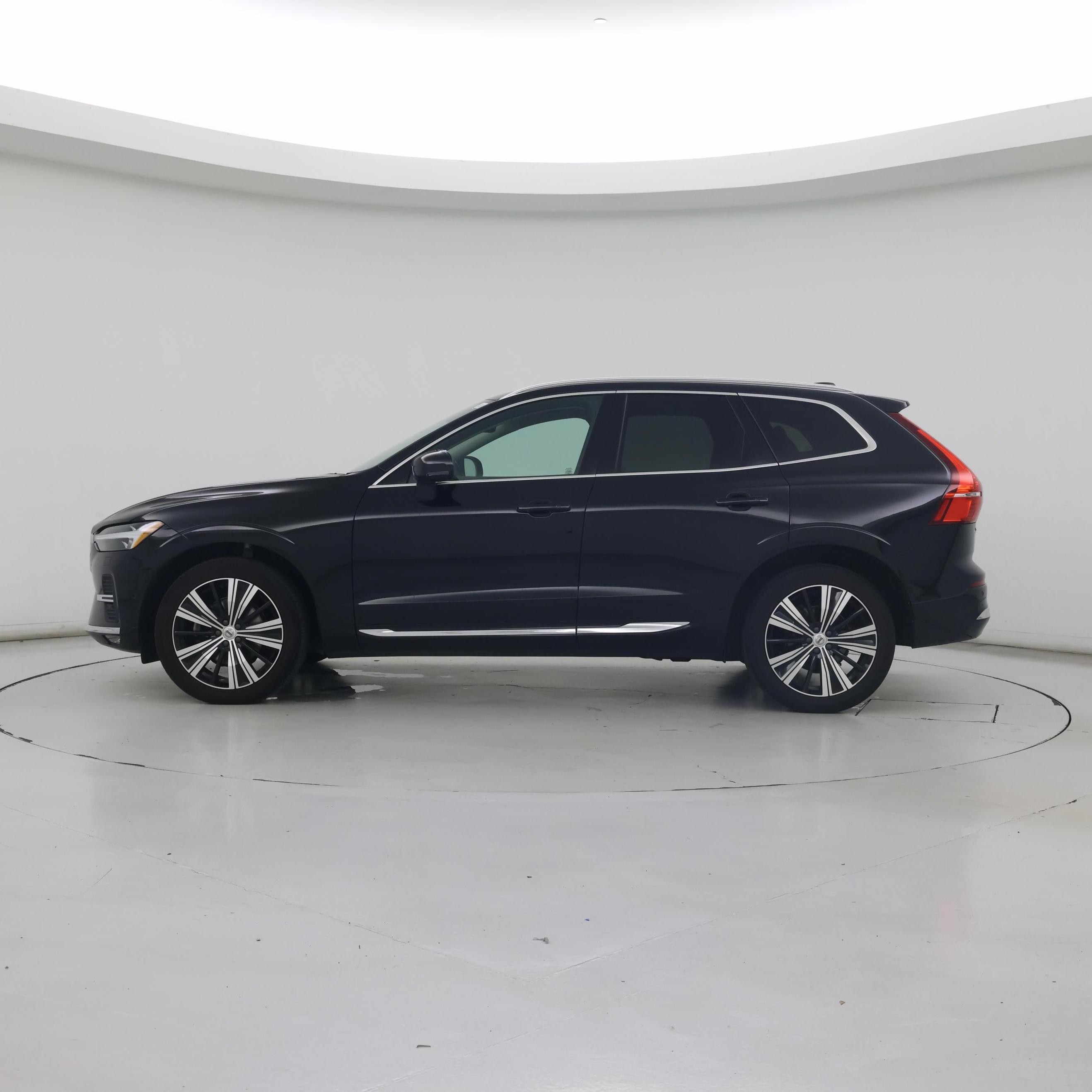 Thumbnail: 2023 Volvo XC60 - 3