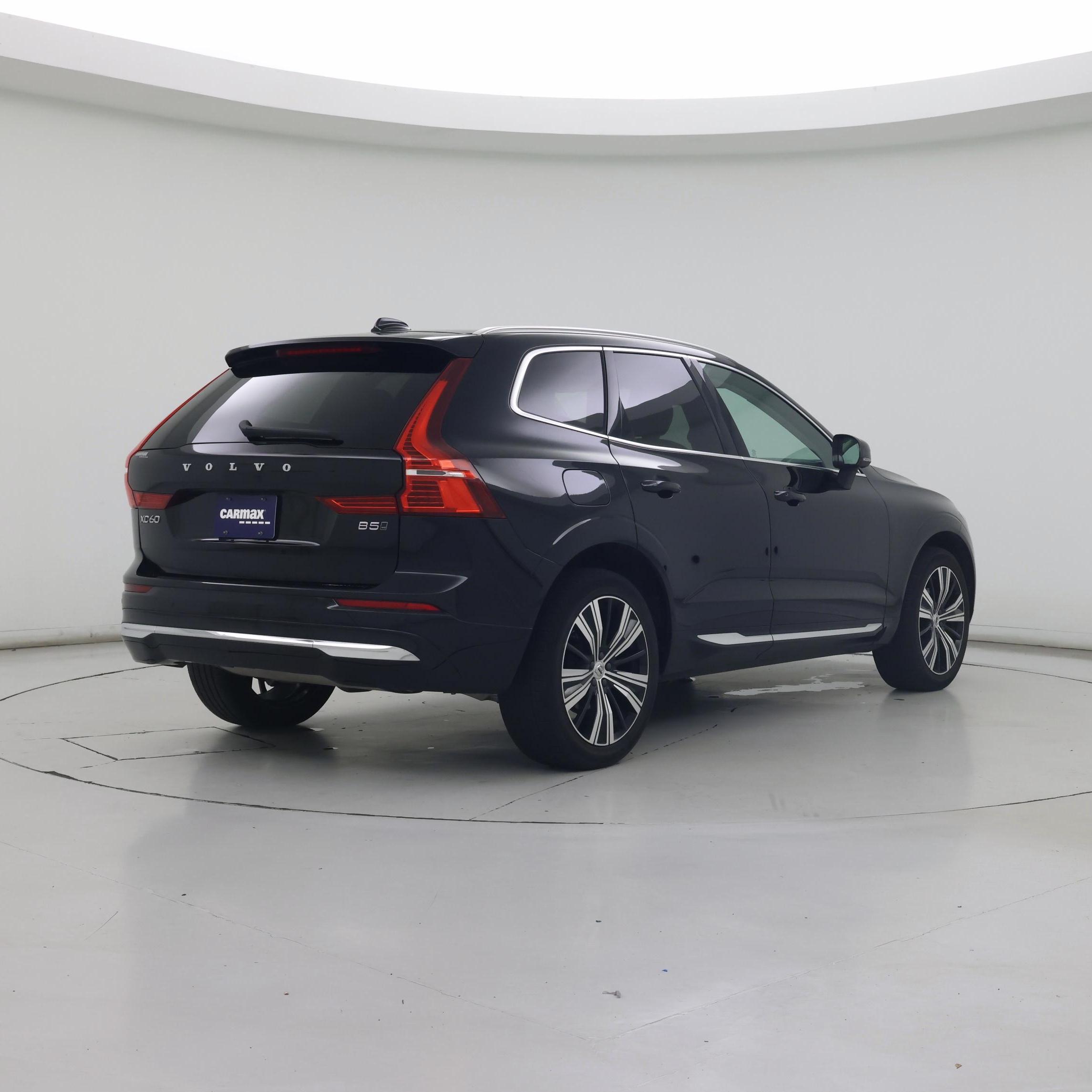 Thumbnail: 2023 Volvo XC60 - 8