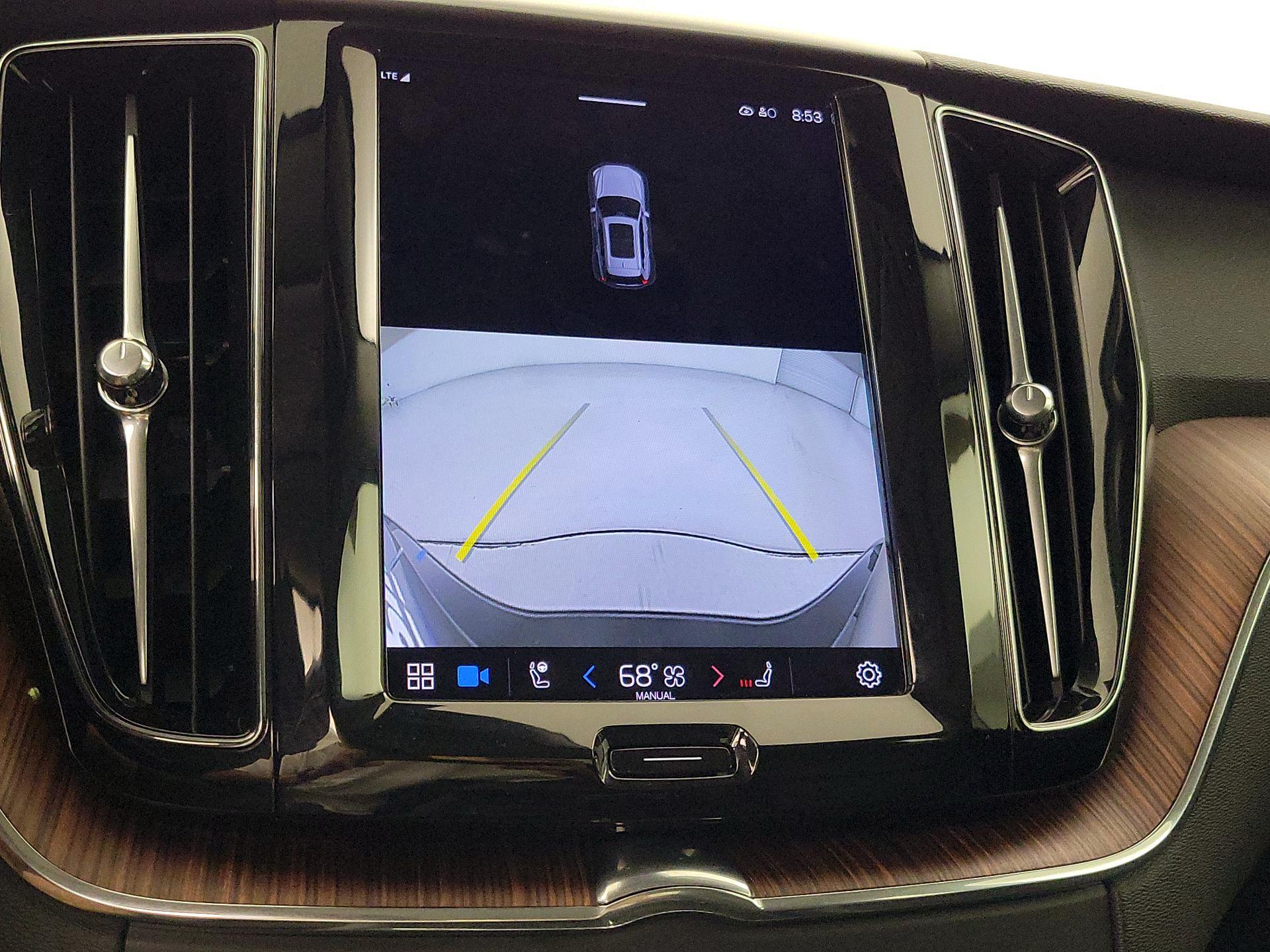 Thumbnail: 2023 Volvo XC60 - 14