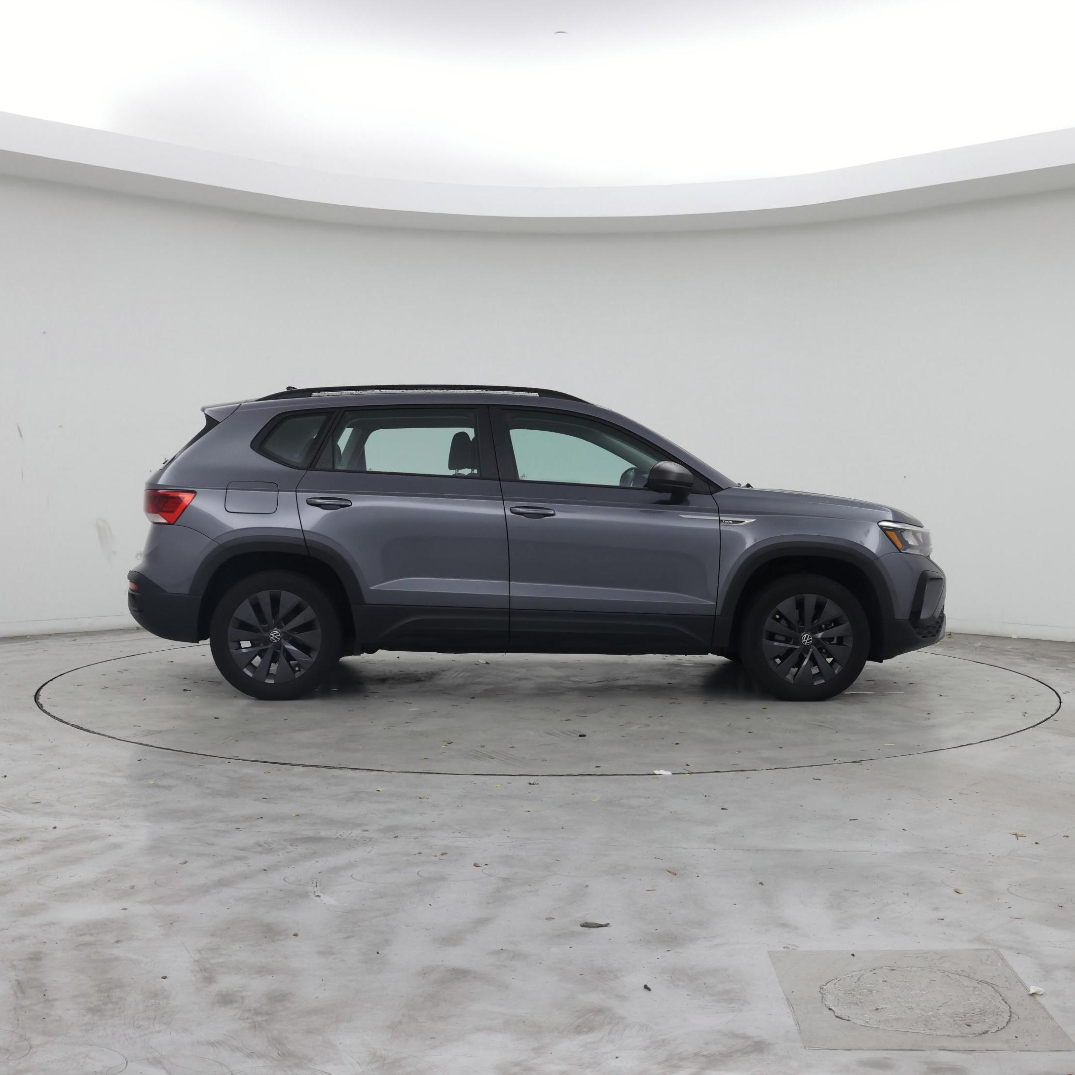 Thumbnail: 2023 Volkswagen Taos - 7