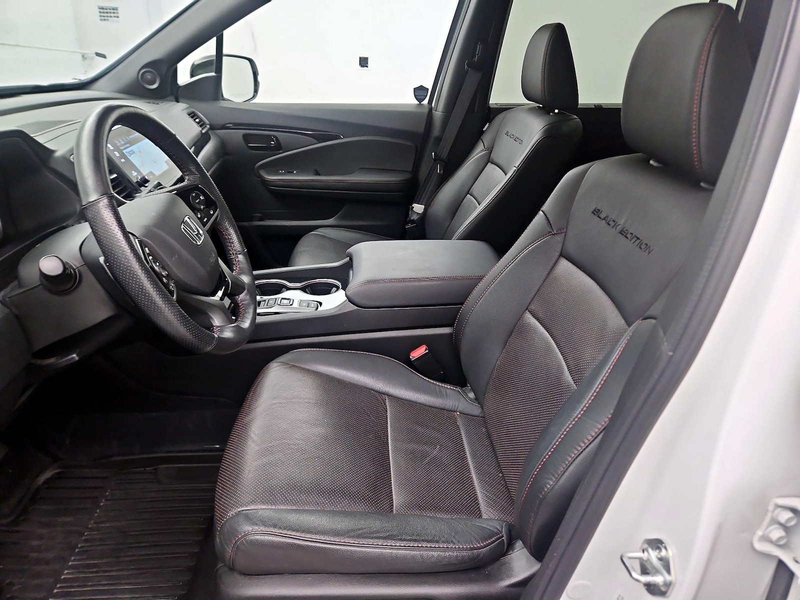 2025 Honda Passport Black Edition - Photo 12