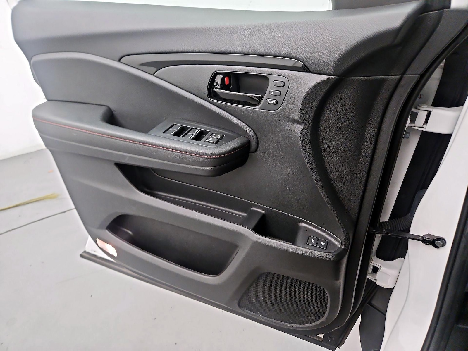 2025 Honda Passport Black Edition - Photo 13