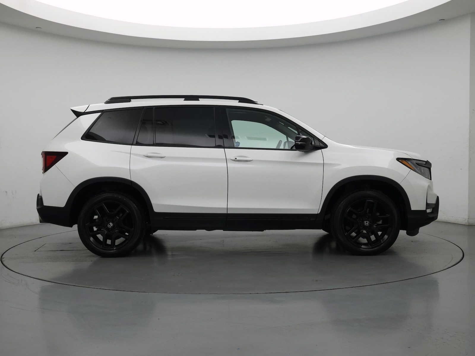 2025 Honda Passport Black Edition - Photo 8