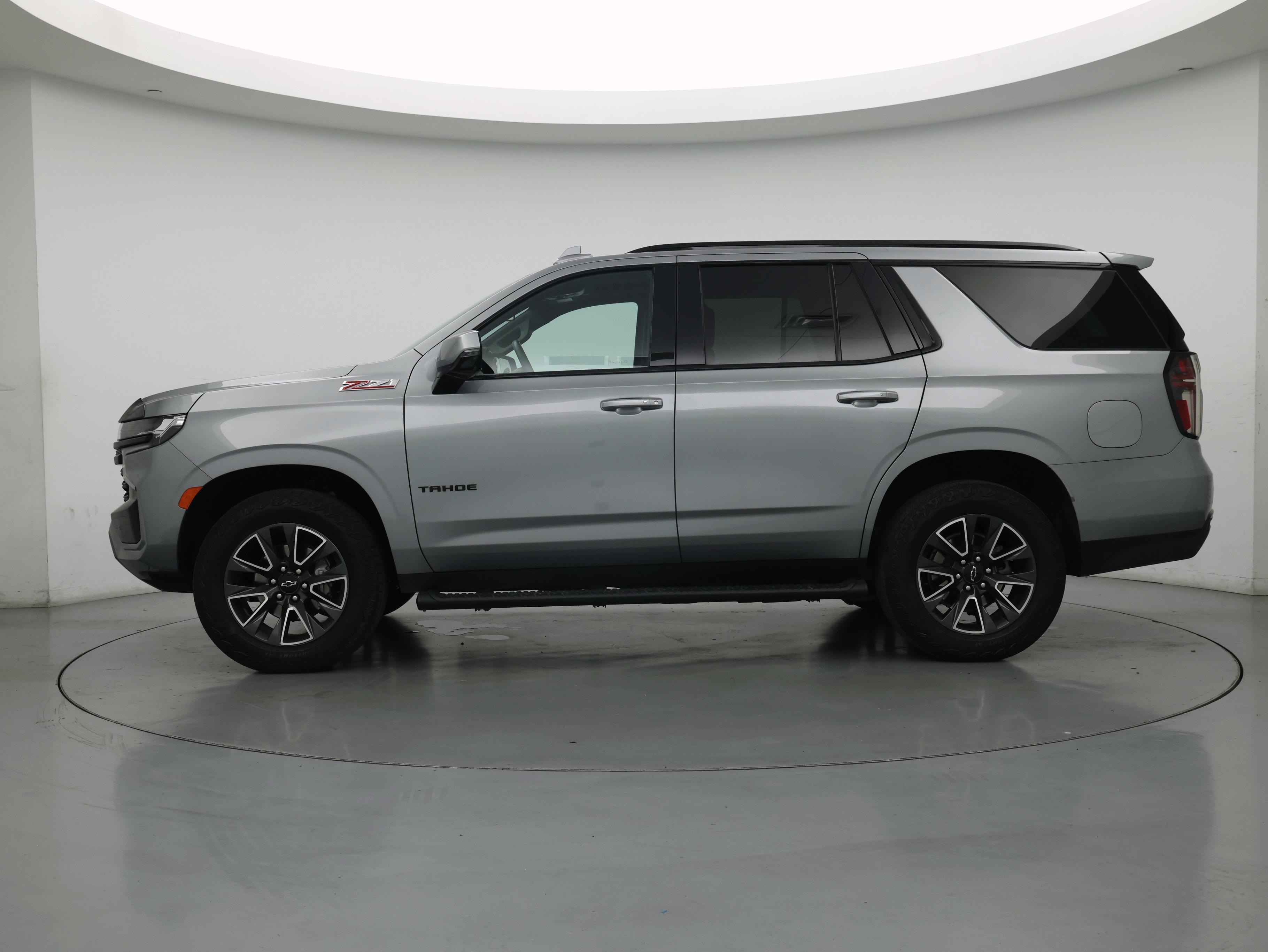Thumbnail: 2023 Chevrolet Tahoe - 3
