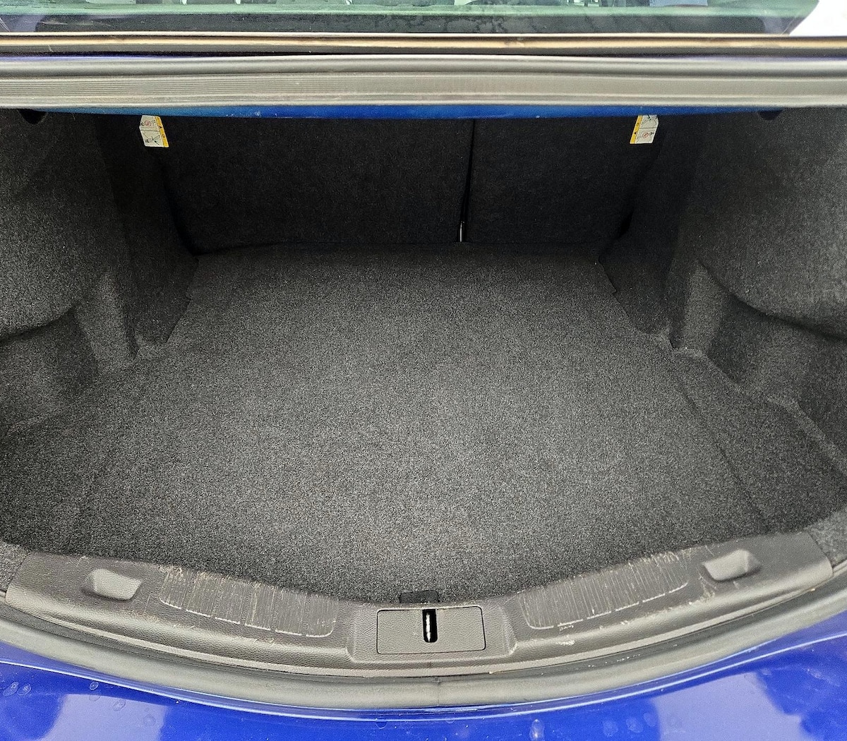 Trunk/Cargo (Seats Up)