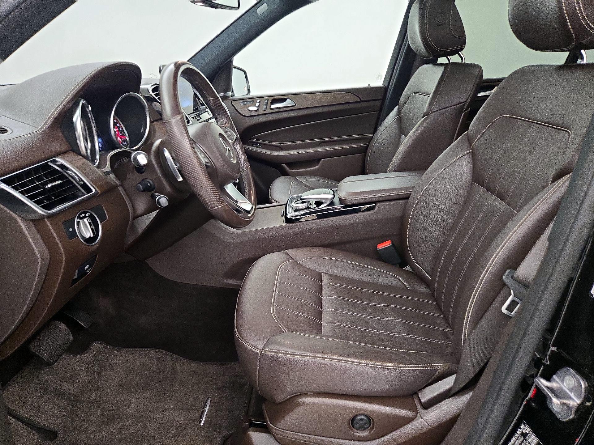 Thumbnail: 2018 Mercedes-Benz GLS - 11