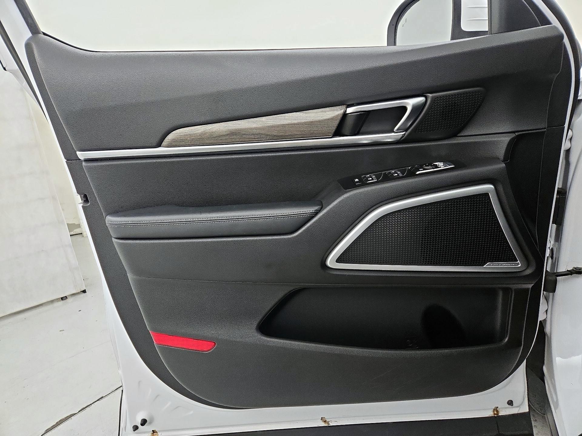 Thumbnail: 2021 Kia Telluride - 12