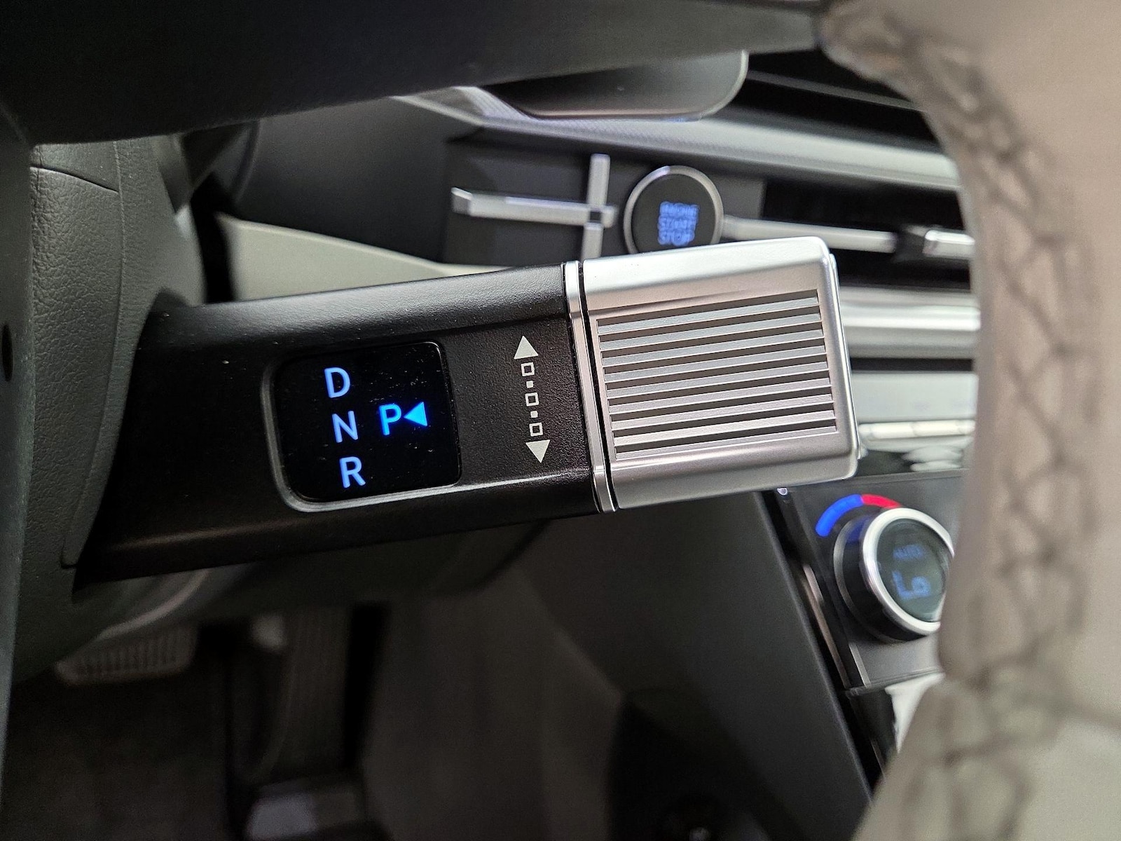 2025 Hyundai Santa Fe SEL - Photo 18
