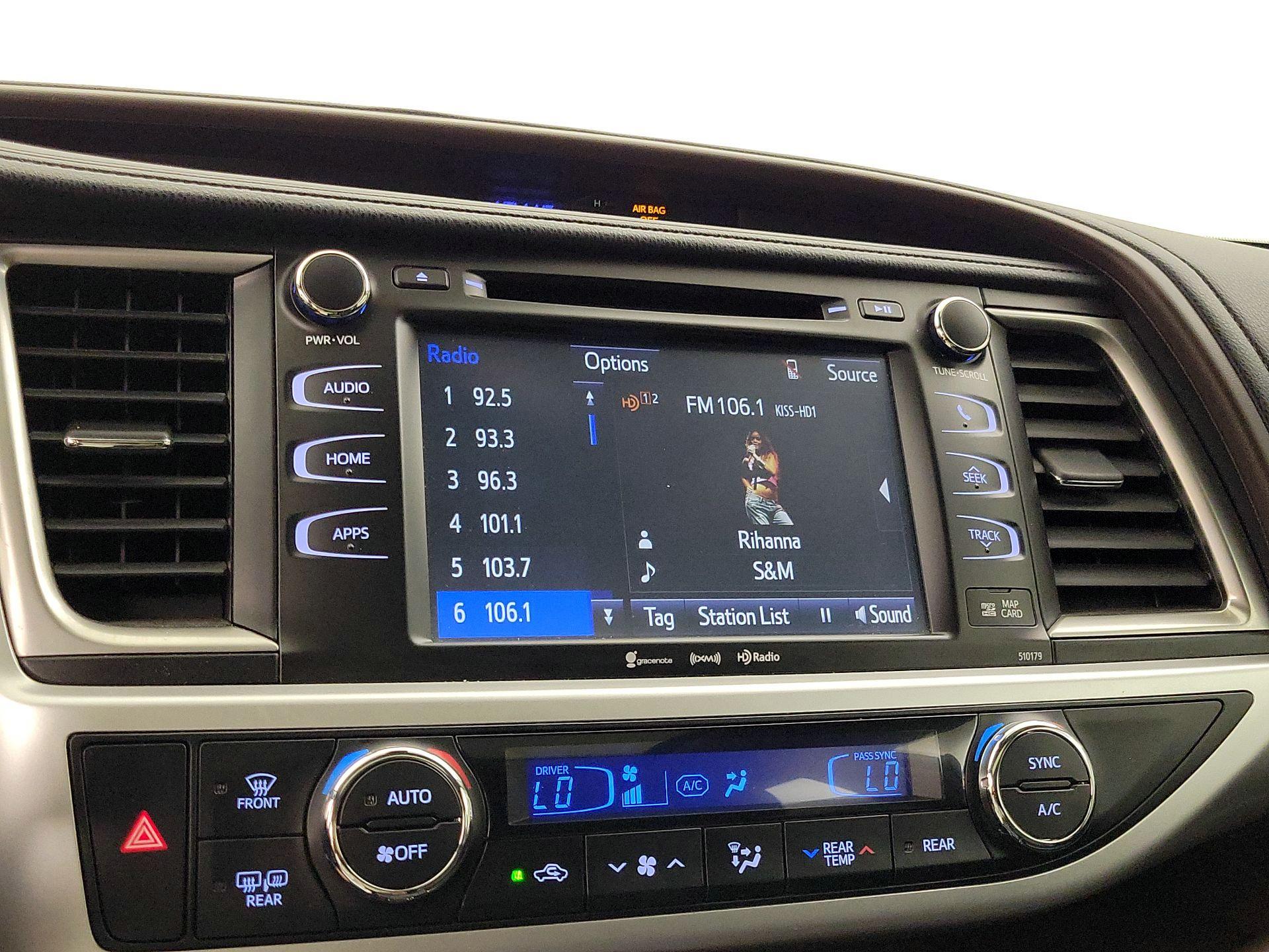 Thumbnail: 2017 Toyota Highlander - 15