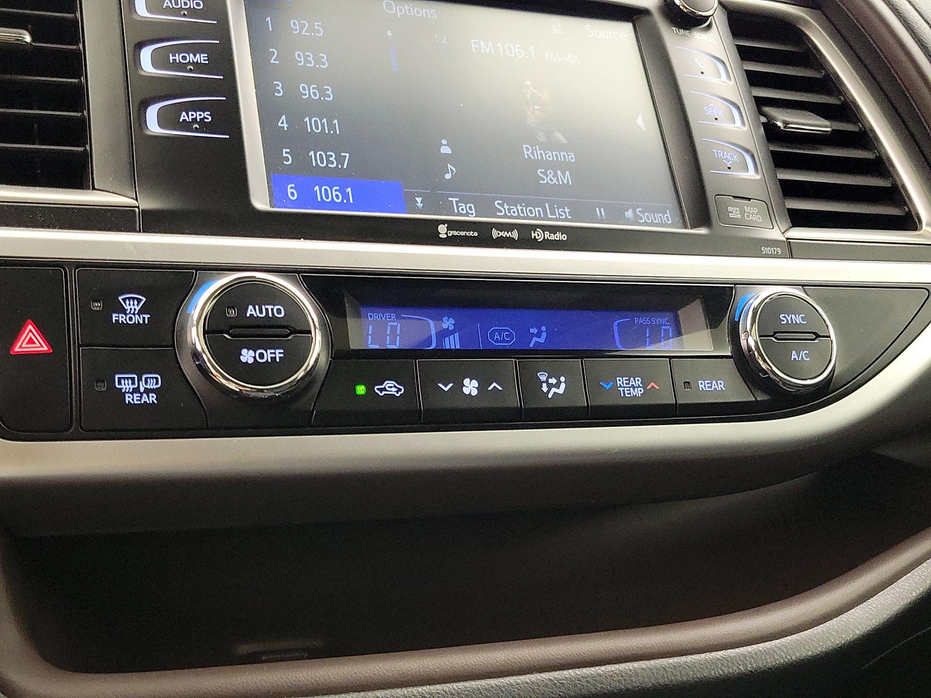Thumbnail: 2017 Toyota Highlander - 16