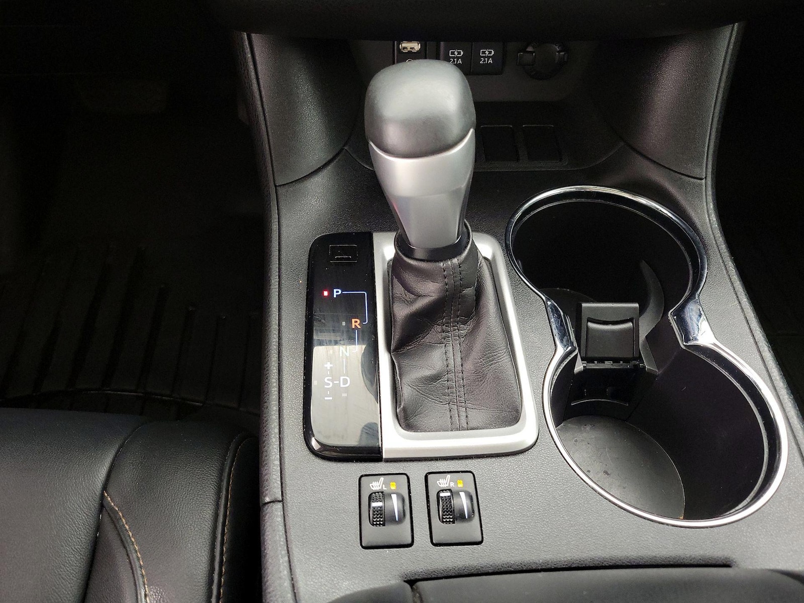 2017 Toyota Highlander XLE - Photo 18