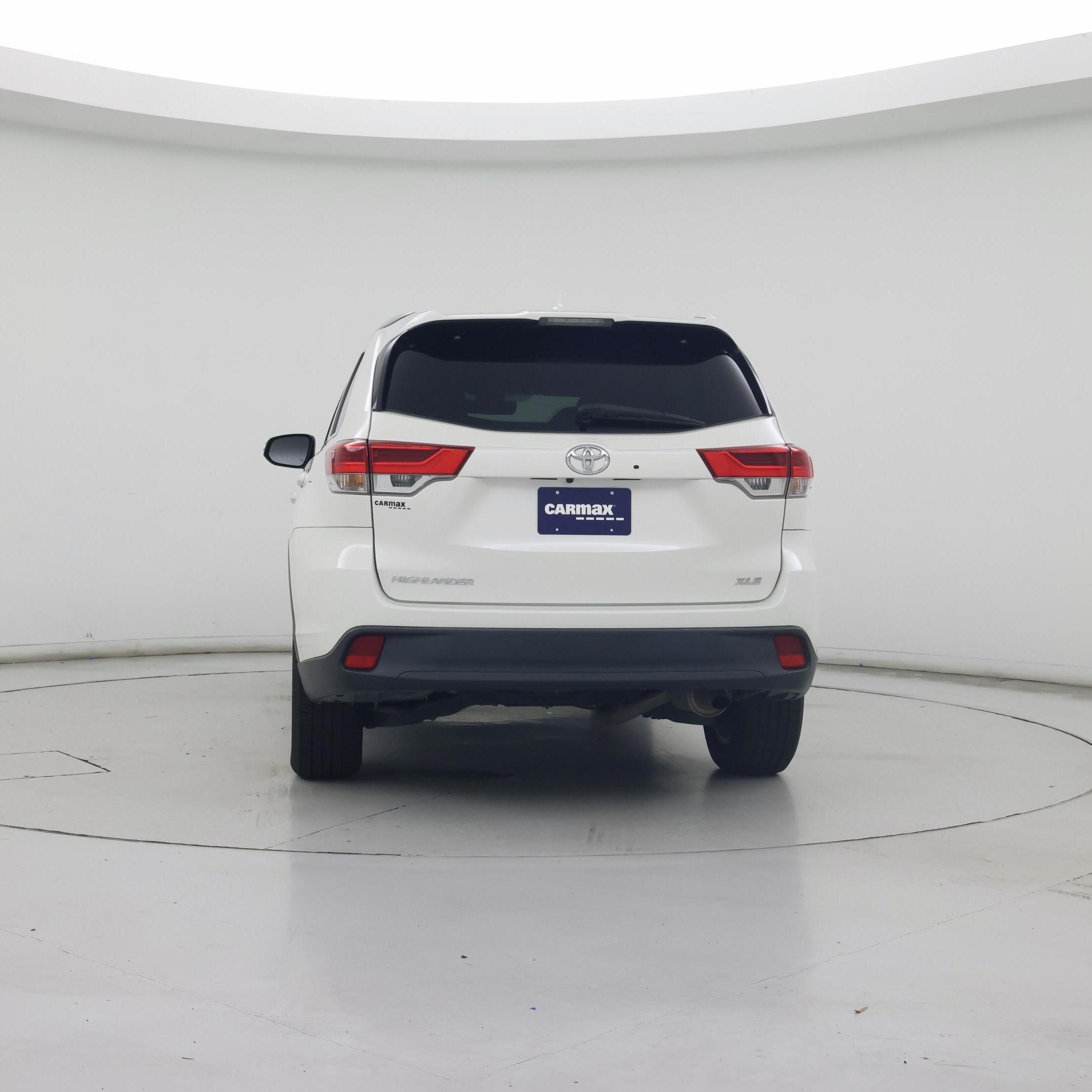 Thumbnail: 2017 Toyota Highlander - 6