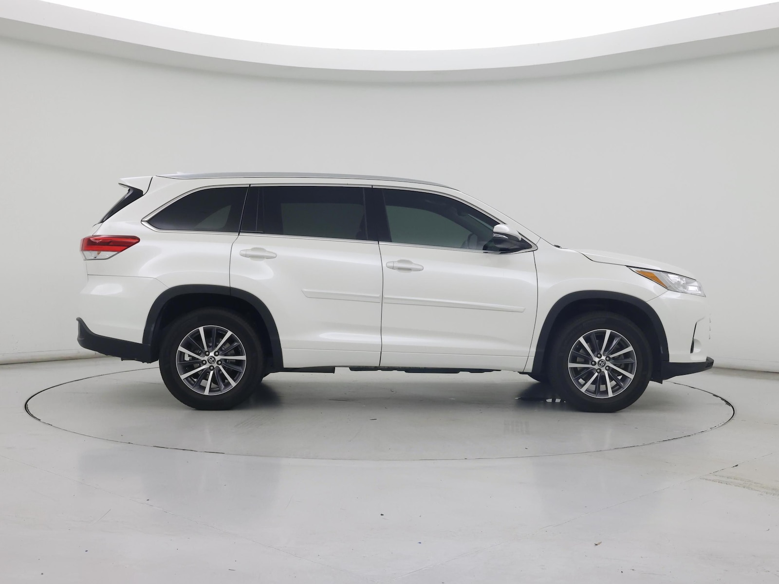 2017 Toyota Highlander XLE - Photo 8