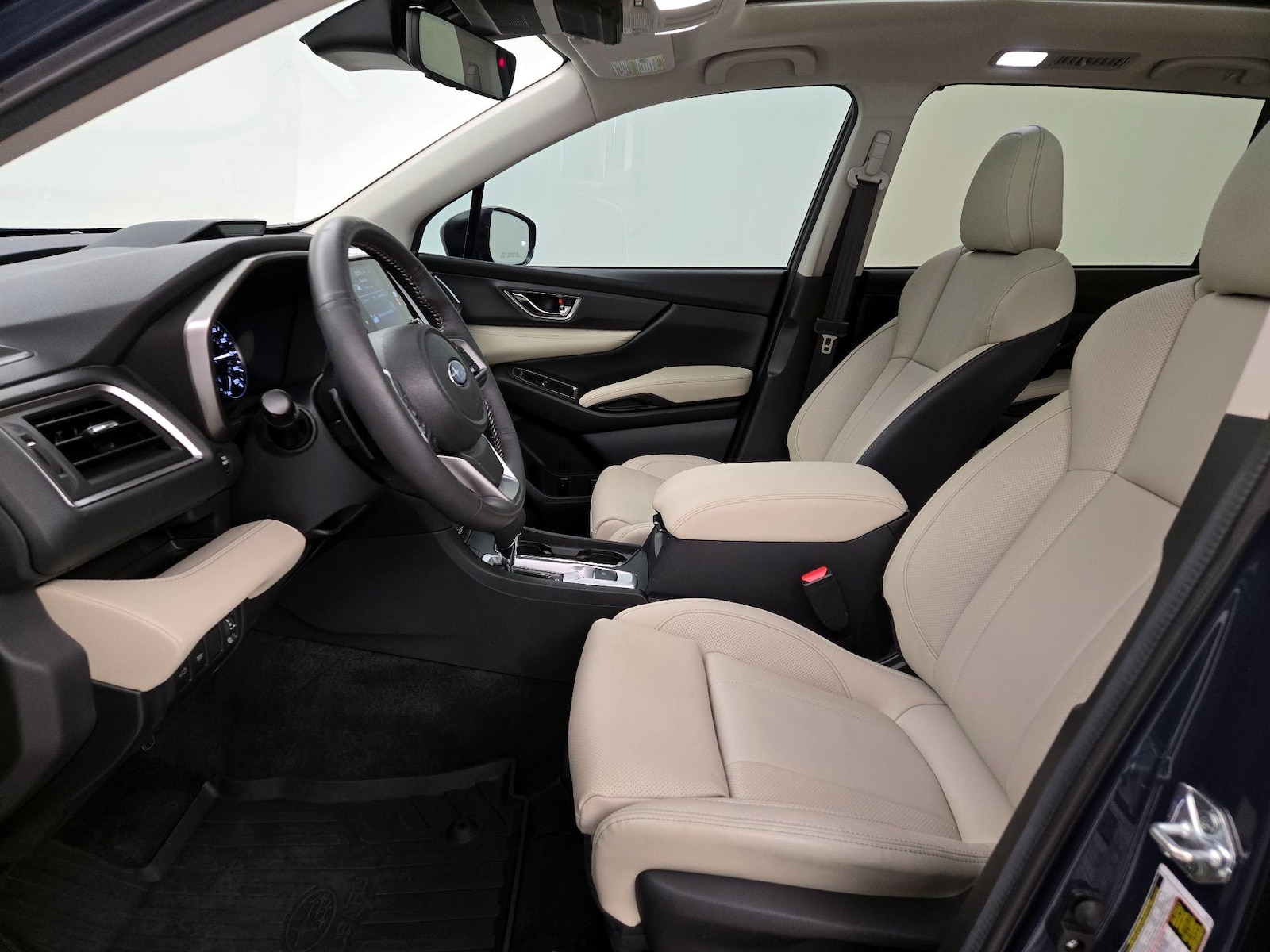 2025 Subaru Ascent Limited - Photo 12