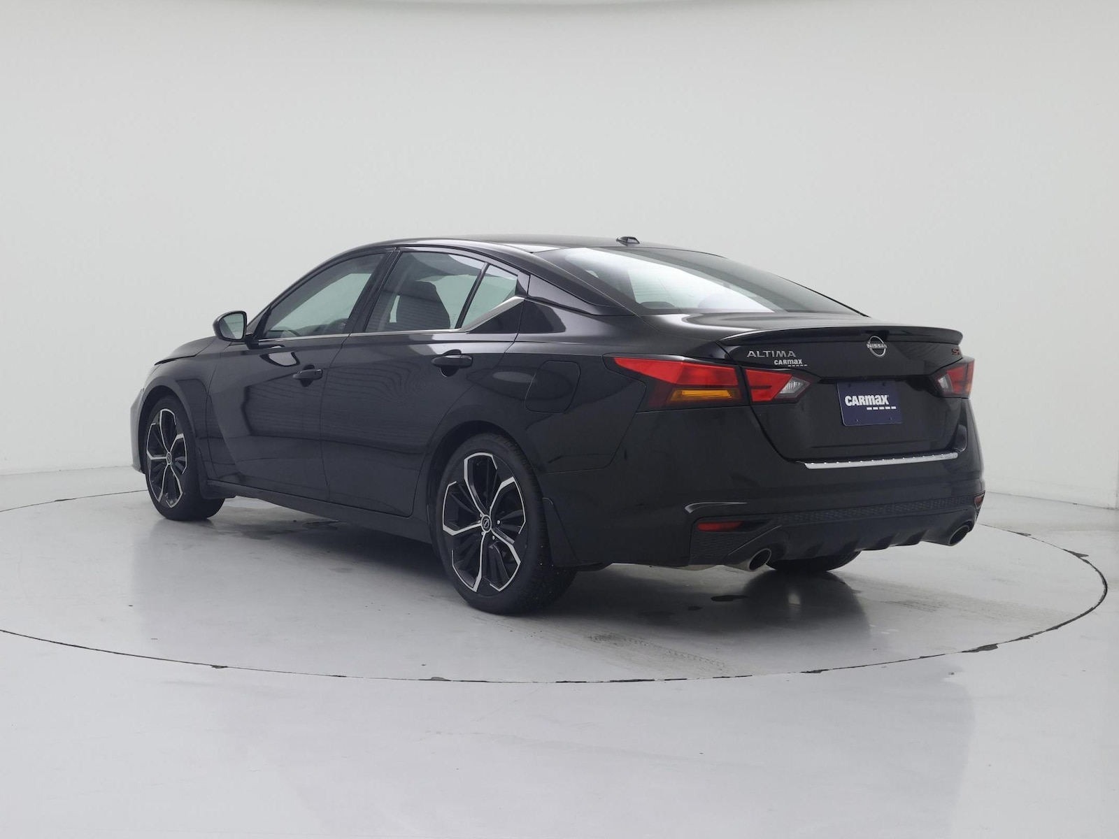 2023 Nissan Altima SR - Photo 3