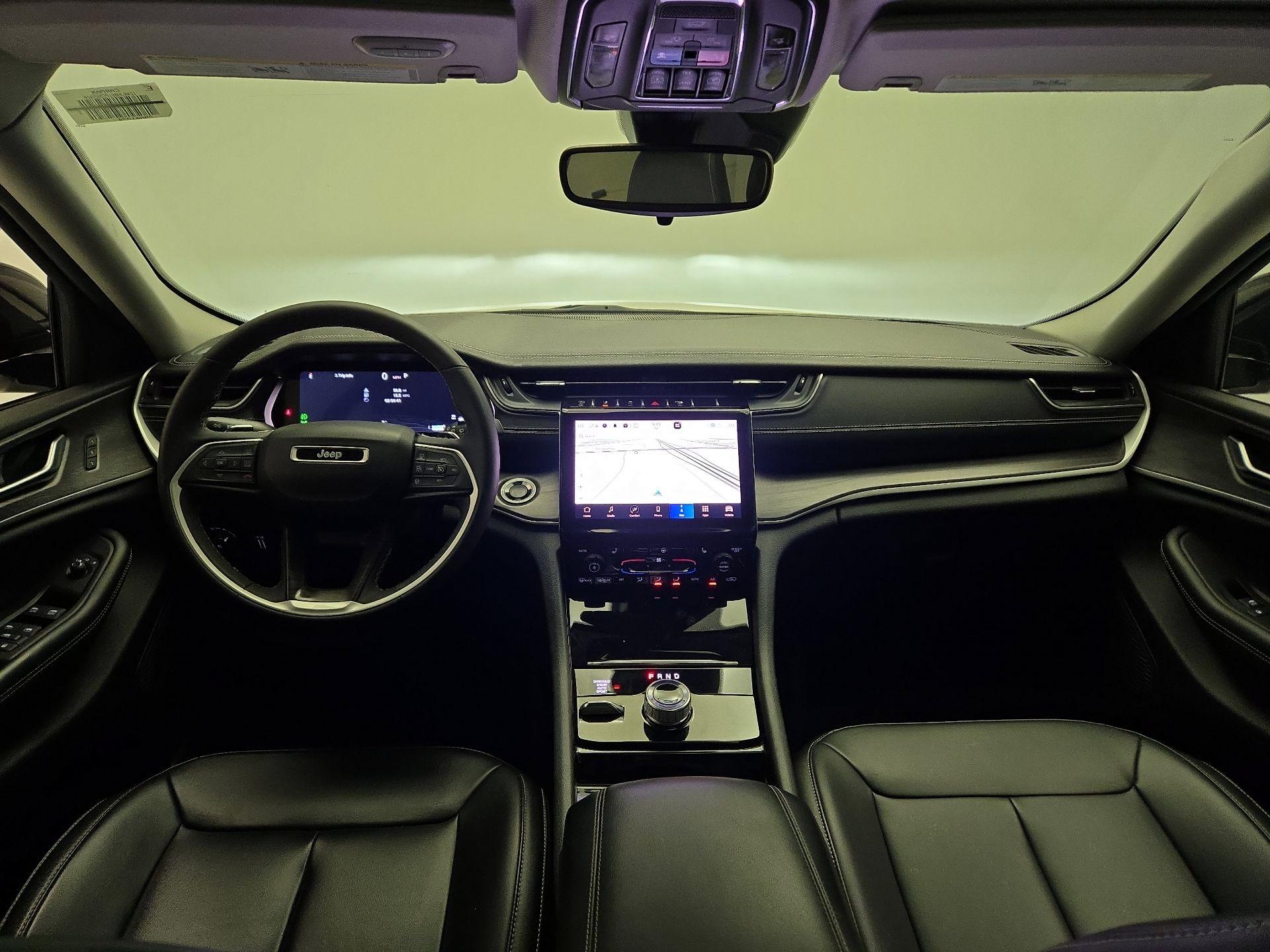 Thumbnail: 2023 Jeep Grand Cherokee - 8
