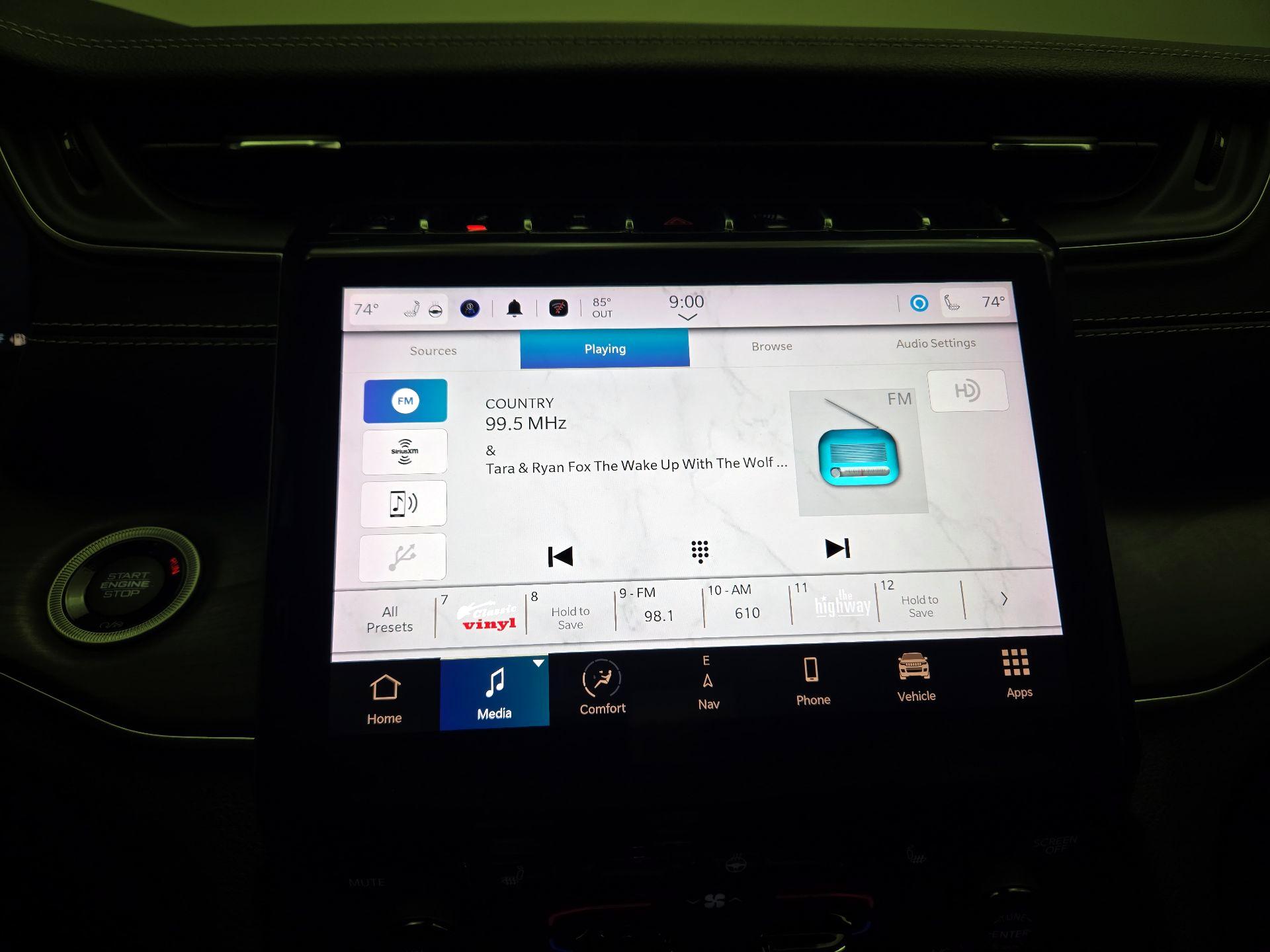 Thumbnail: 2023 Jeep Grand Cherokee - 14
