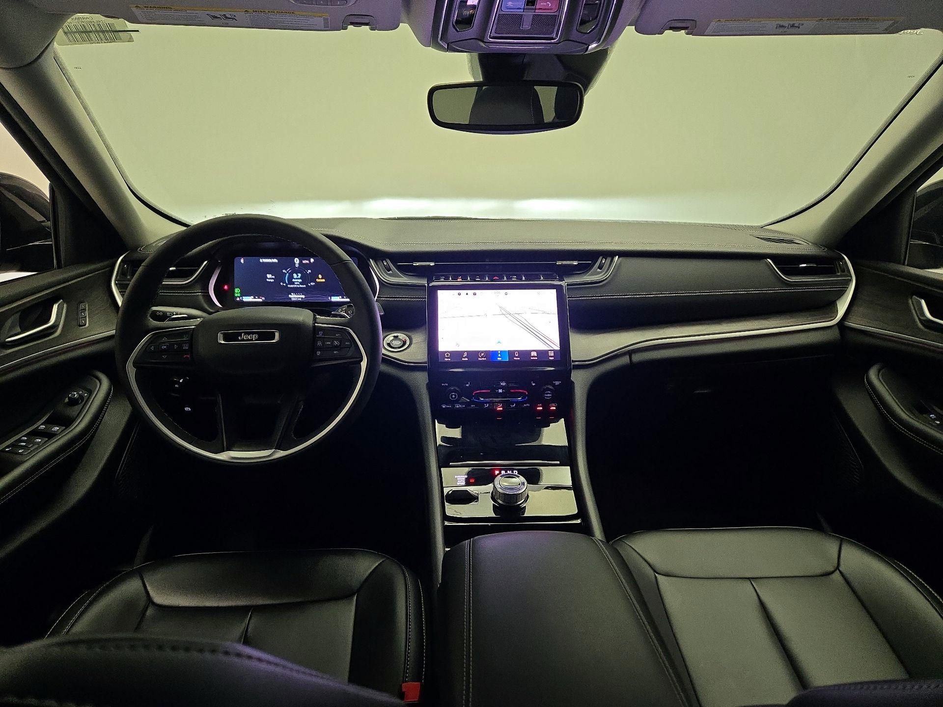 Thumbnail: 2023 Jeep Grand Cherokee - 8
