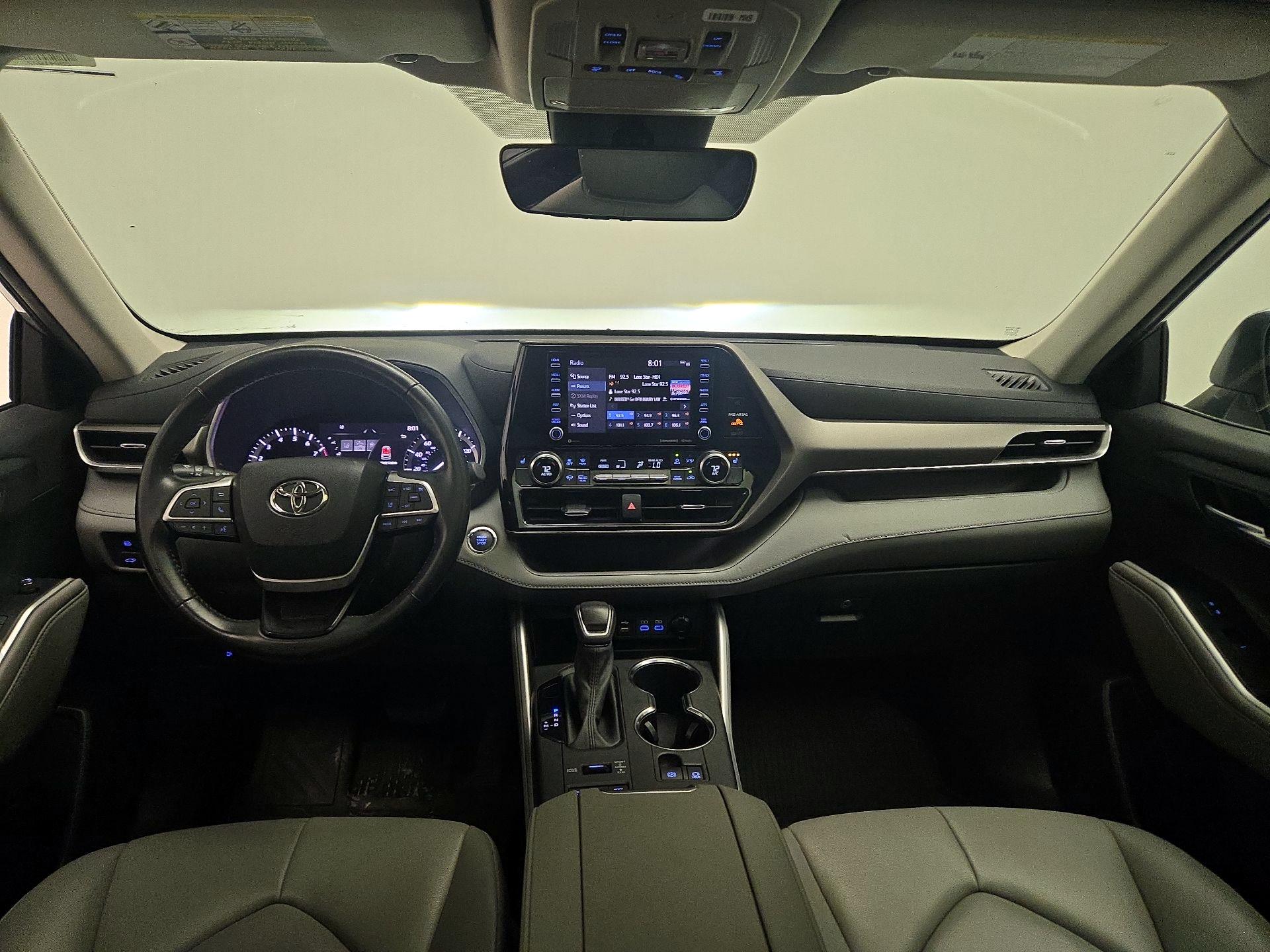 Thumbnail: 2022 Toyota Highlander - 9