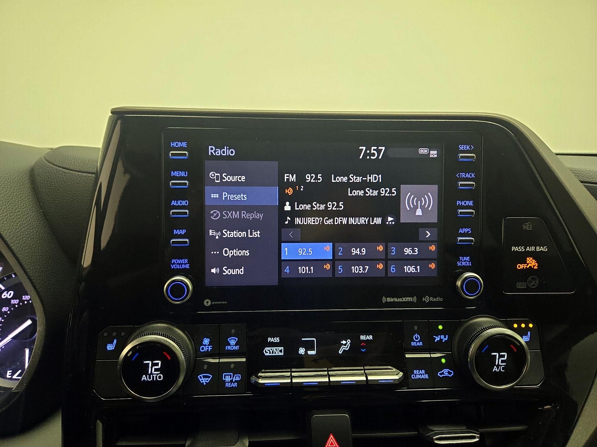 Thumbnail: 2022 Toyota Highlander - 15