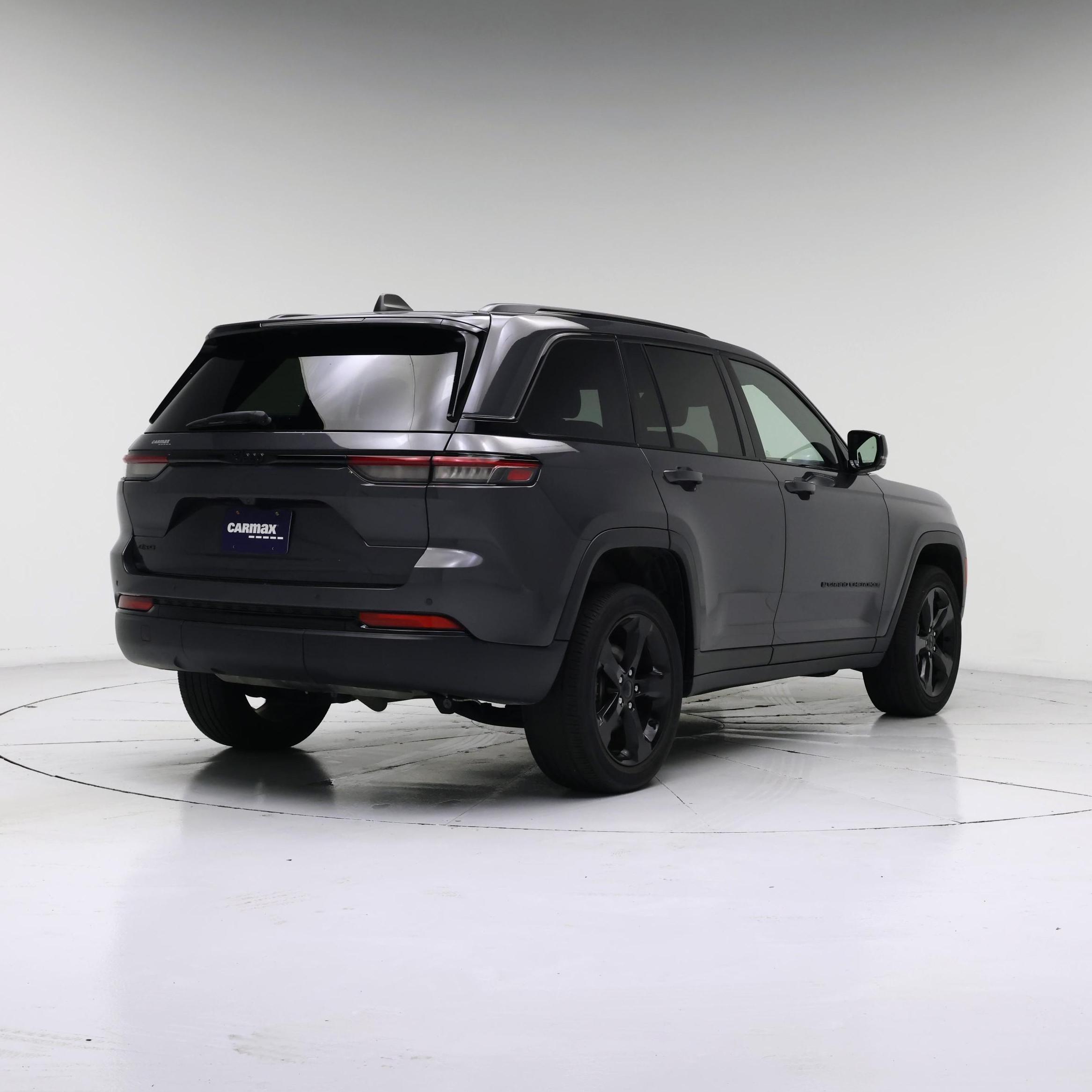 Thumbnail: 2023 Jeep Grand Cherokee - 8