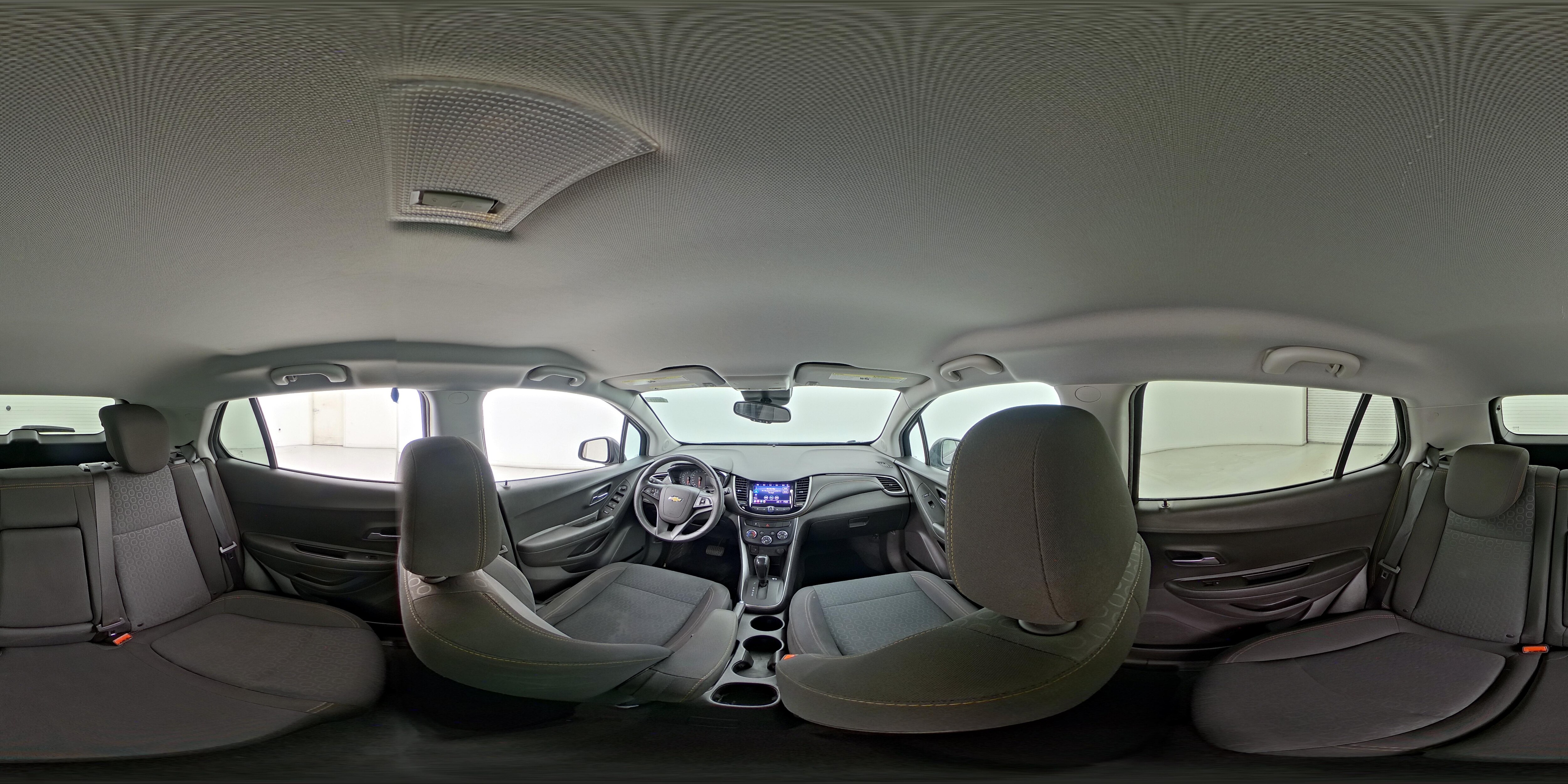 2020 Chevrolet Trax LS - Photo 25