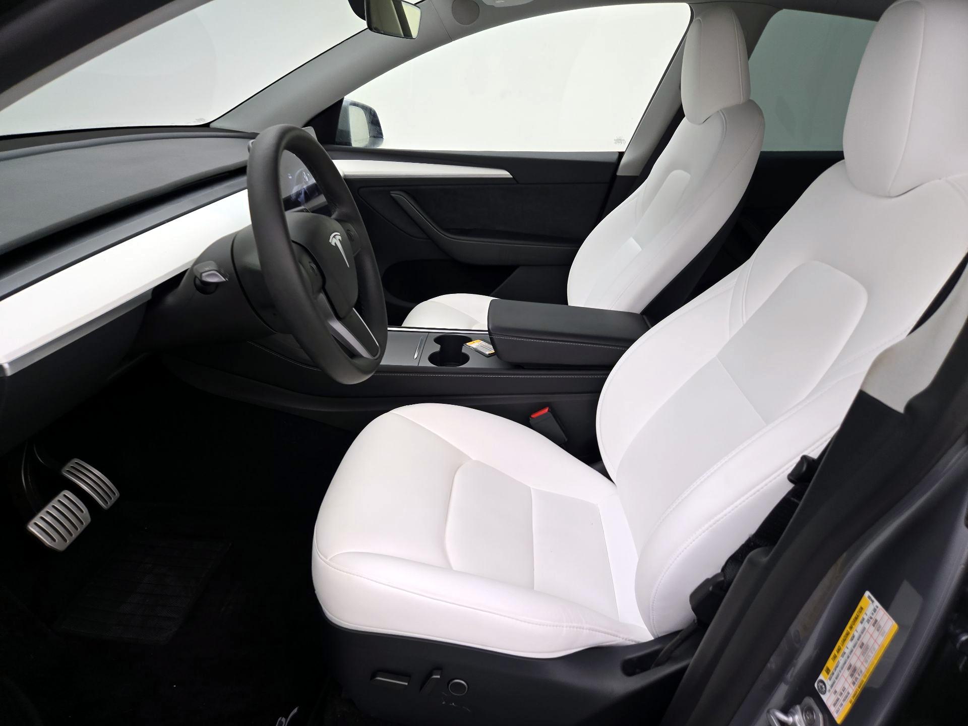 Thumbnail: 2024 Tesla Model Y - 11