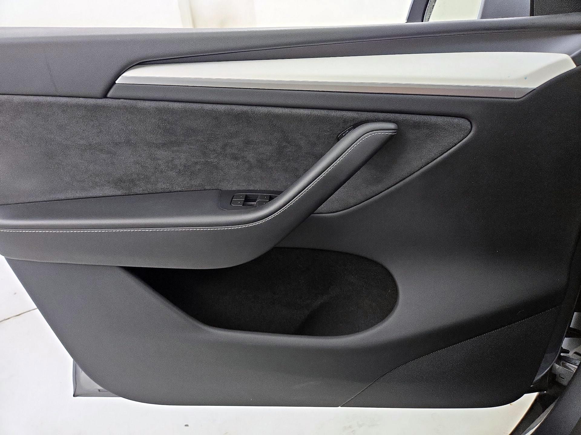 Thumbnail: 2024 Tesla Model Y - 12
