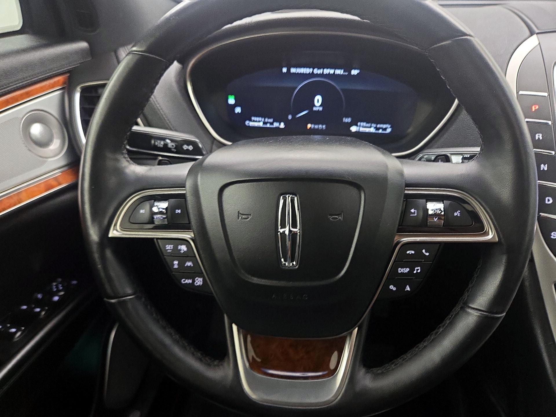 Thumbnail: 2019 Lincoln Nautilus - 10