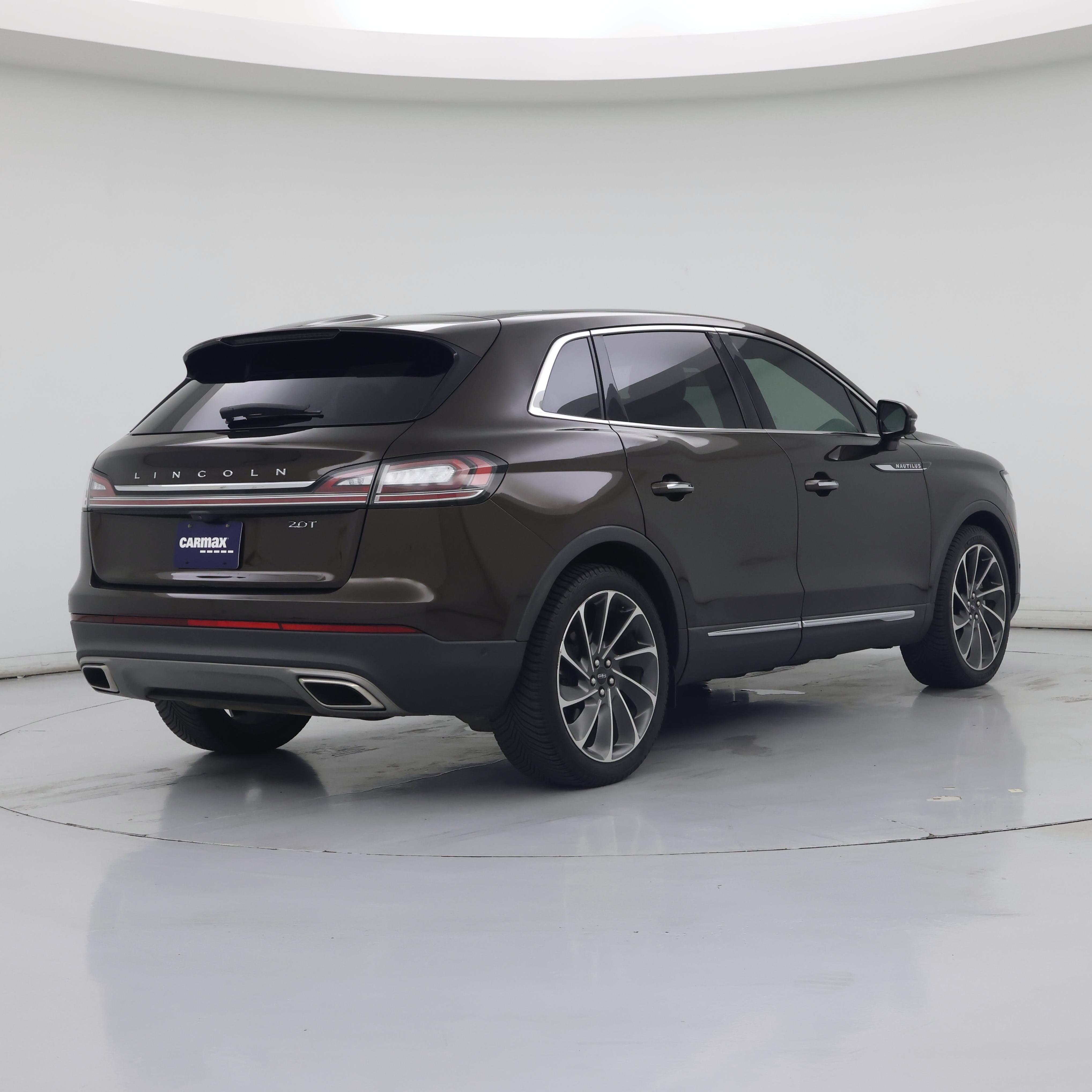 Thumbnail: 2019 Lincoln Nautilus - 8