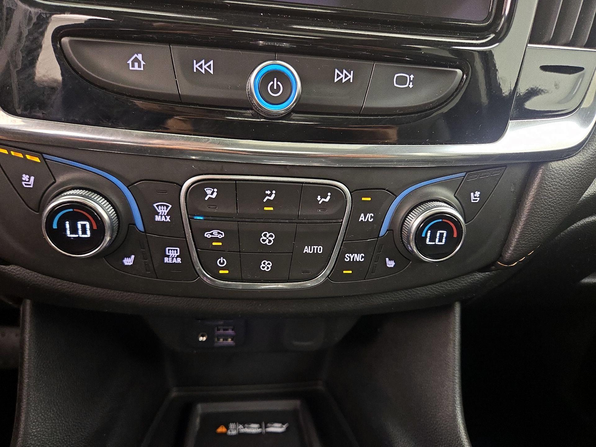 Thumbnail: 2020 Chevrolet Traverse - 16
