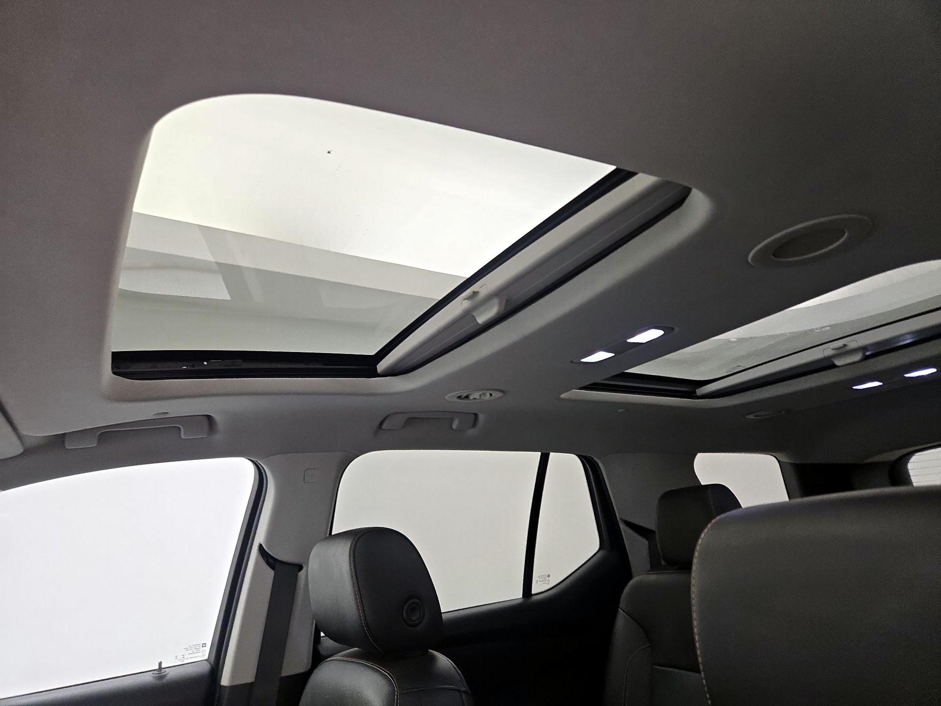 Thumbnail: 2020 Chevrolet Traverse - 19