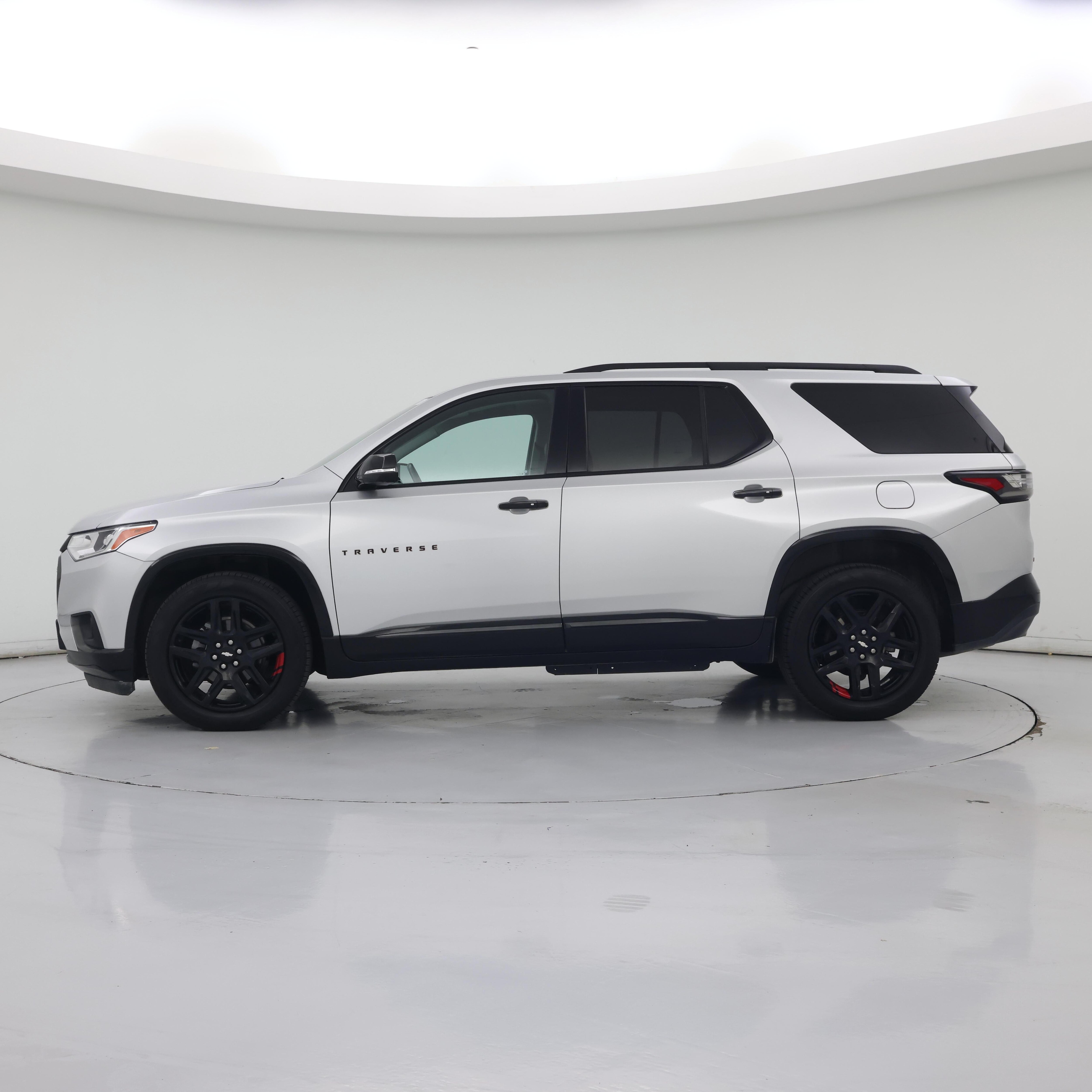 Thumbnail: 2020 Chevrolet Traverse - 3
