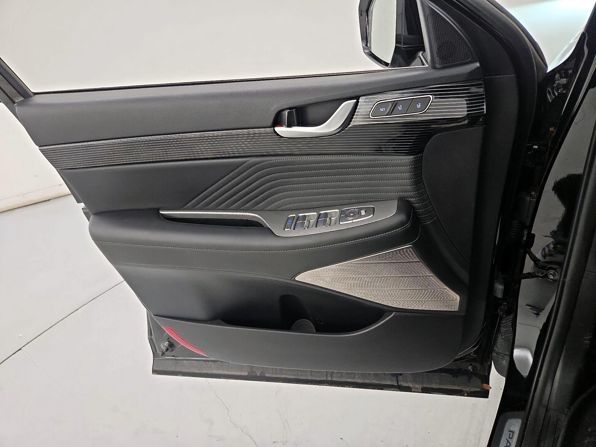 Thumbnail: 2025 Hyundai Palisade - 12