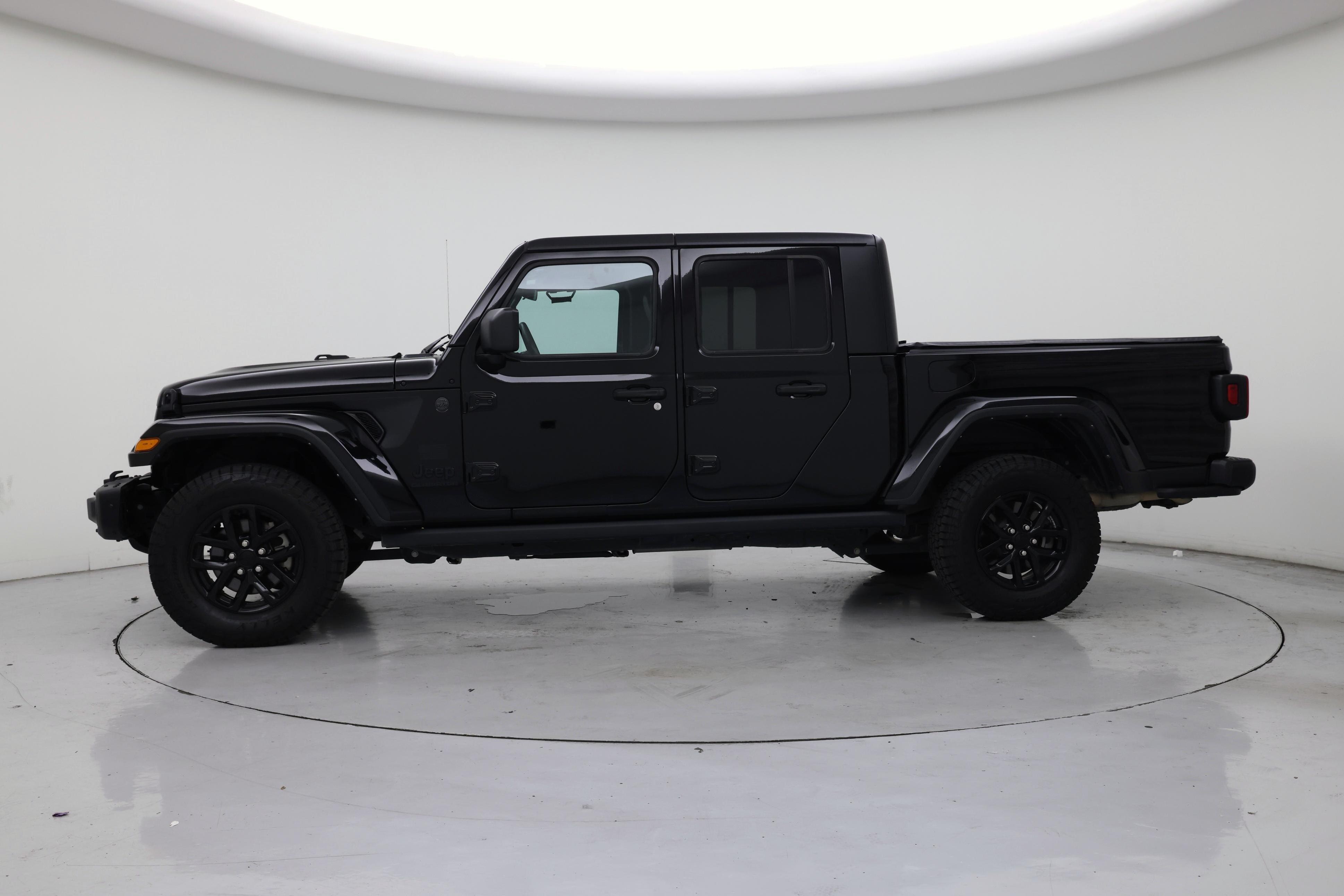 Thumbnail: 2023 Jeep Gladiator - 3