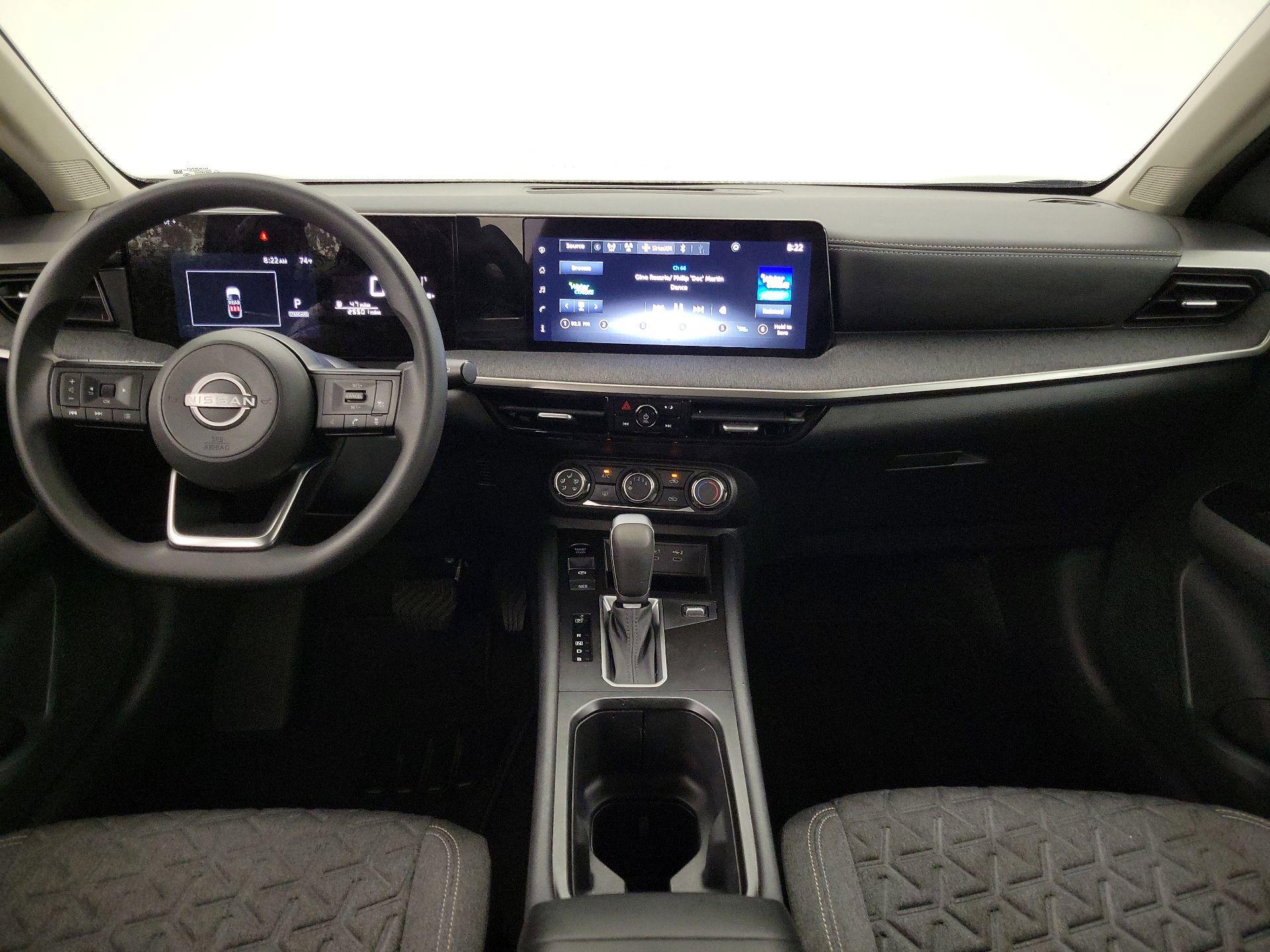 Thumbnail: 2025 Nissan Kicks - 9