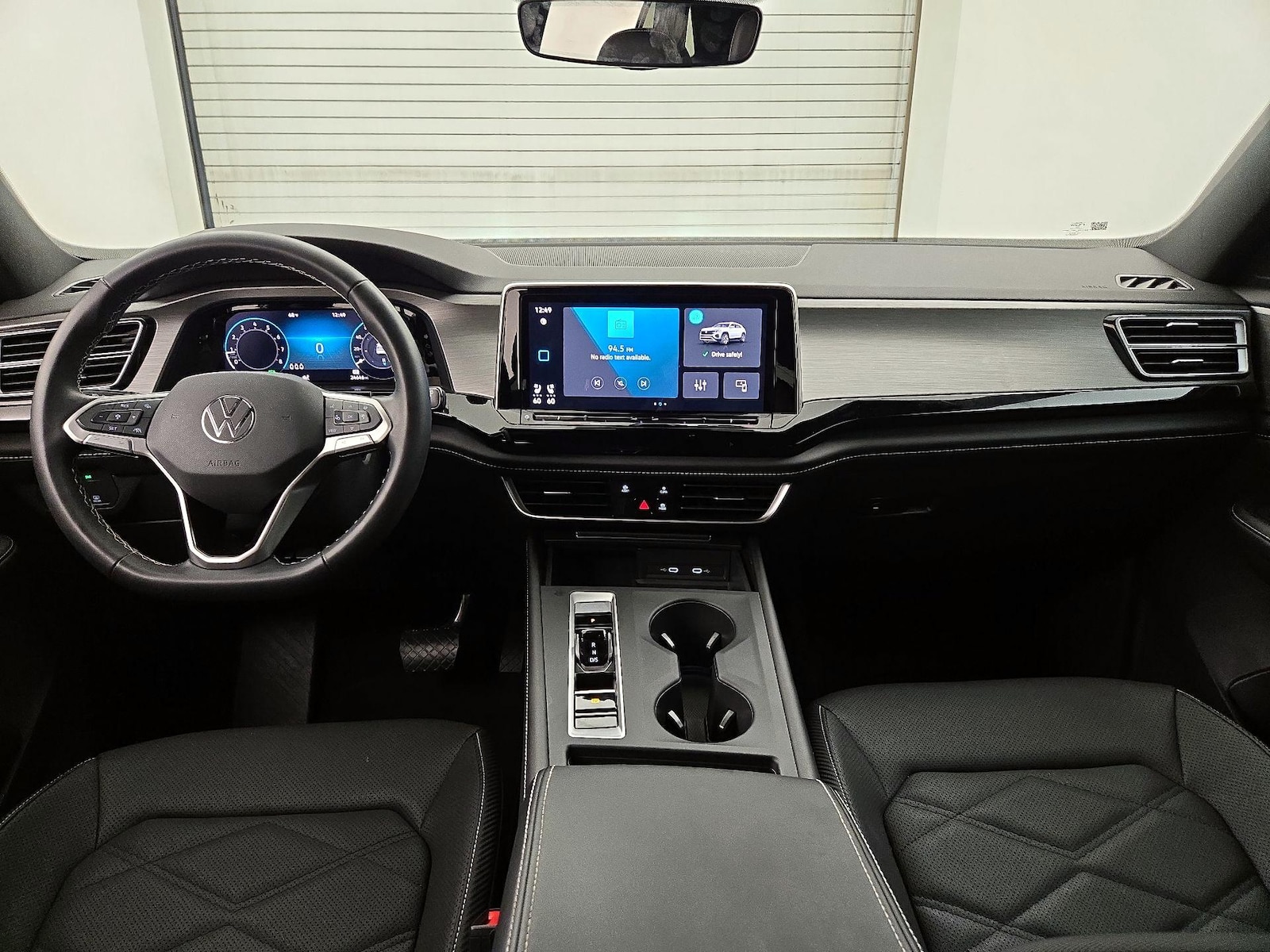 2024 Volkswagen Atlas Cross Sport SE - Photo 10