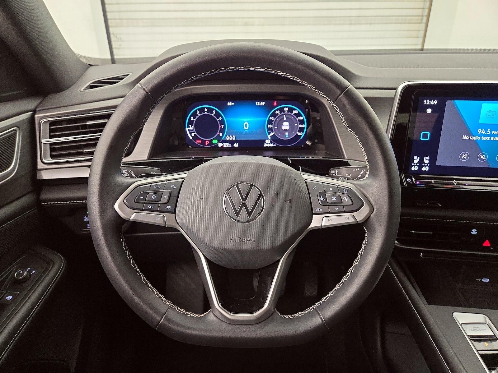 2024 Volkswagen Atlas Cross Sport SE - Photo 11