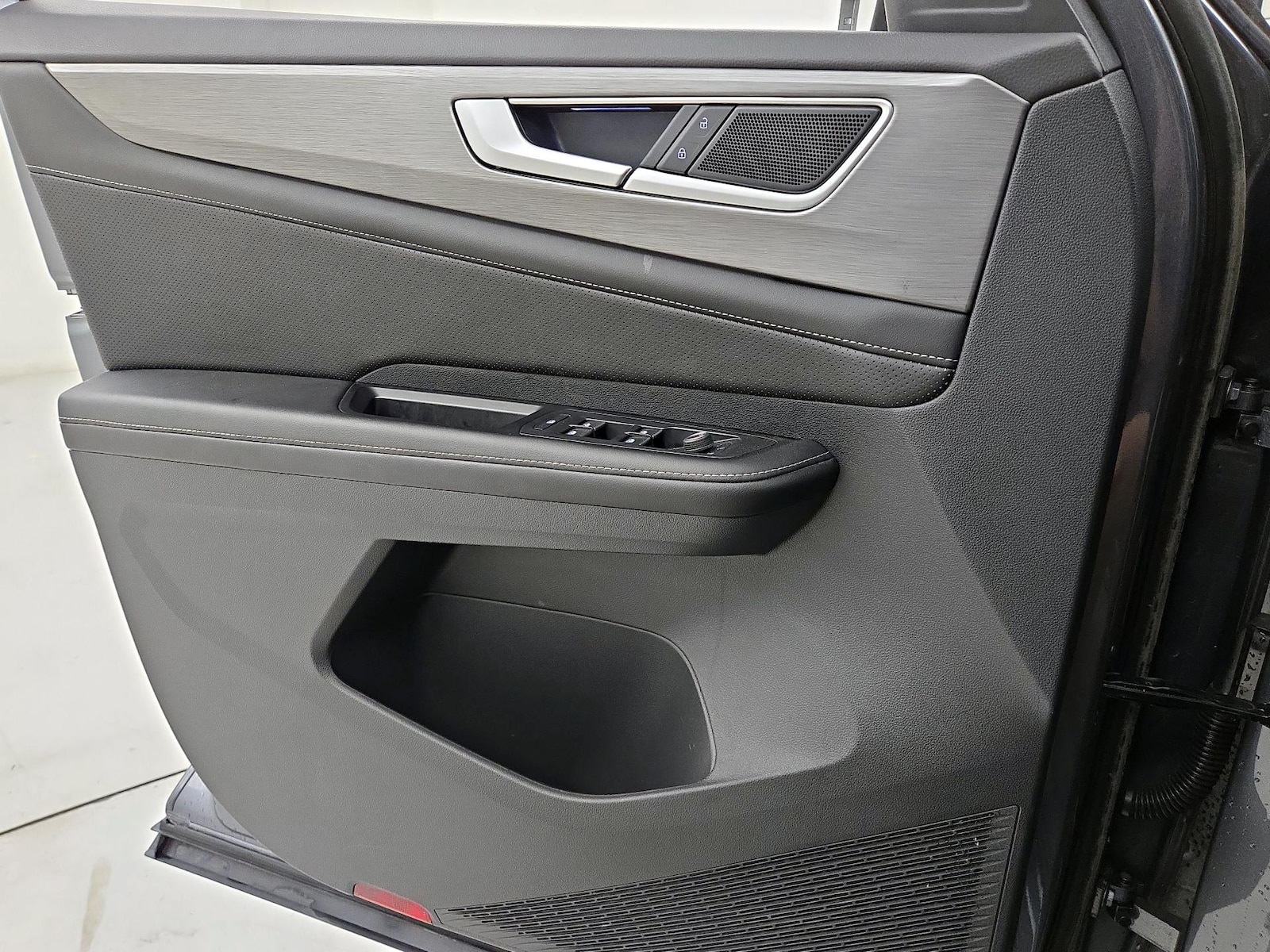 2024 Volkswagen Atlas Cross Sport SE - Photo 13