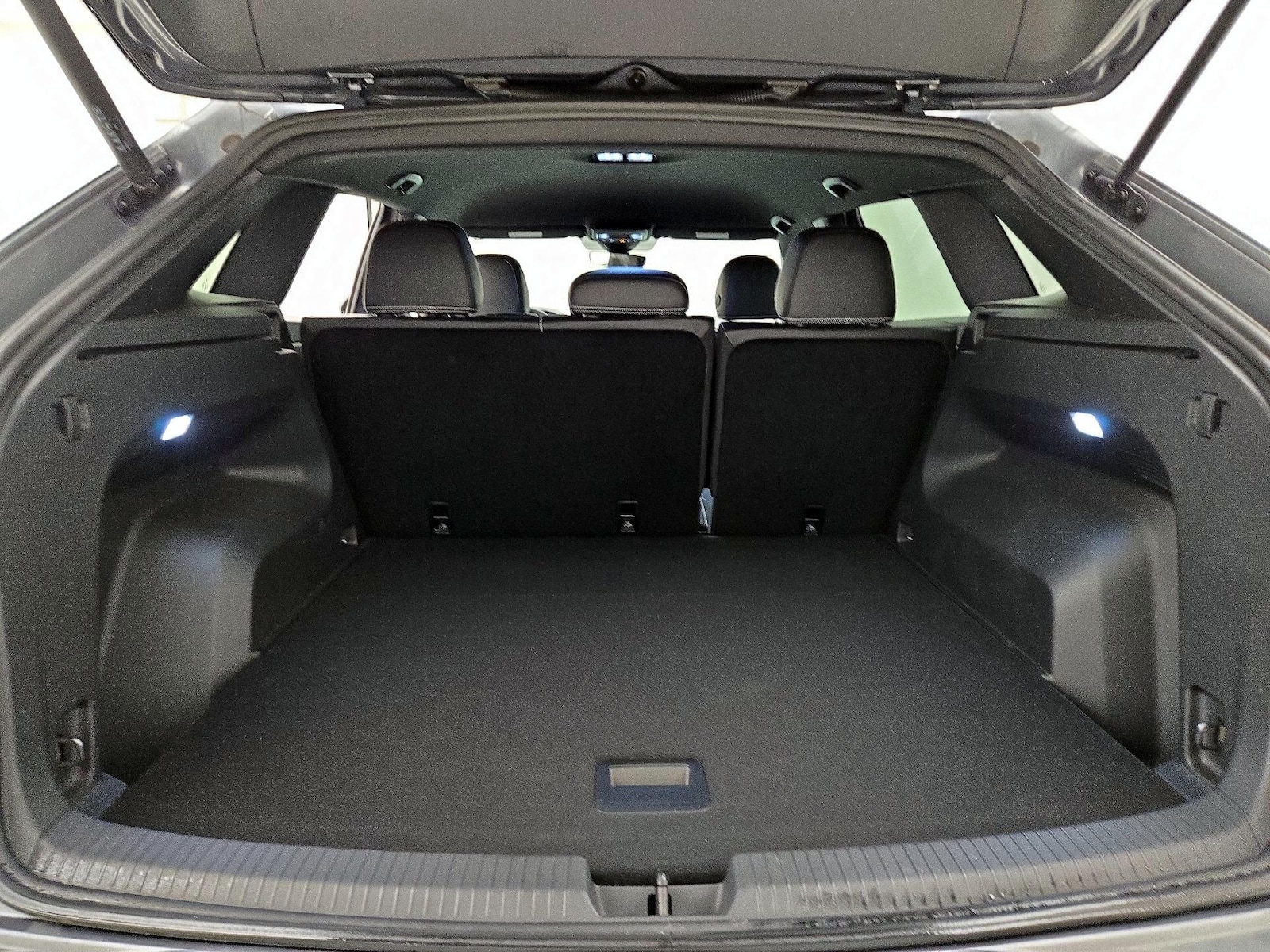 2024 Volkswagen Atlas Cross Sport SE - Photo 21