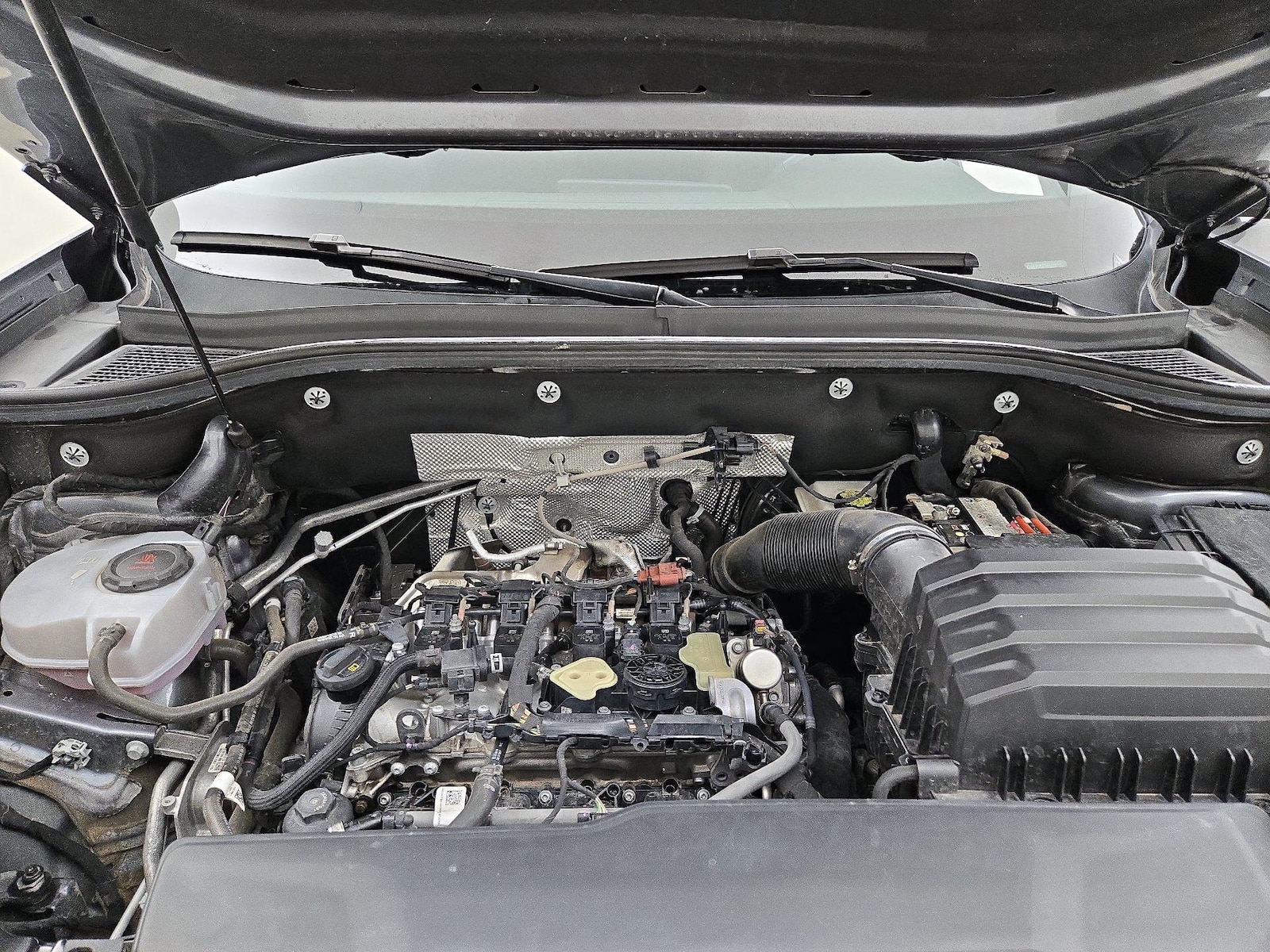 2024 Volkswagen Atlas Cross Sport SE - Photo 22