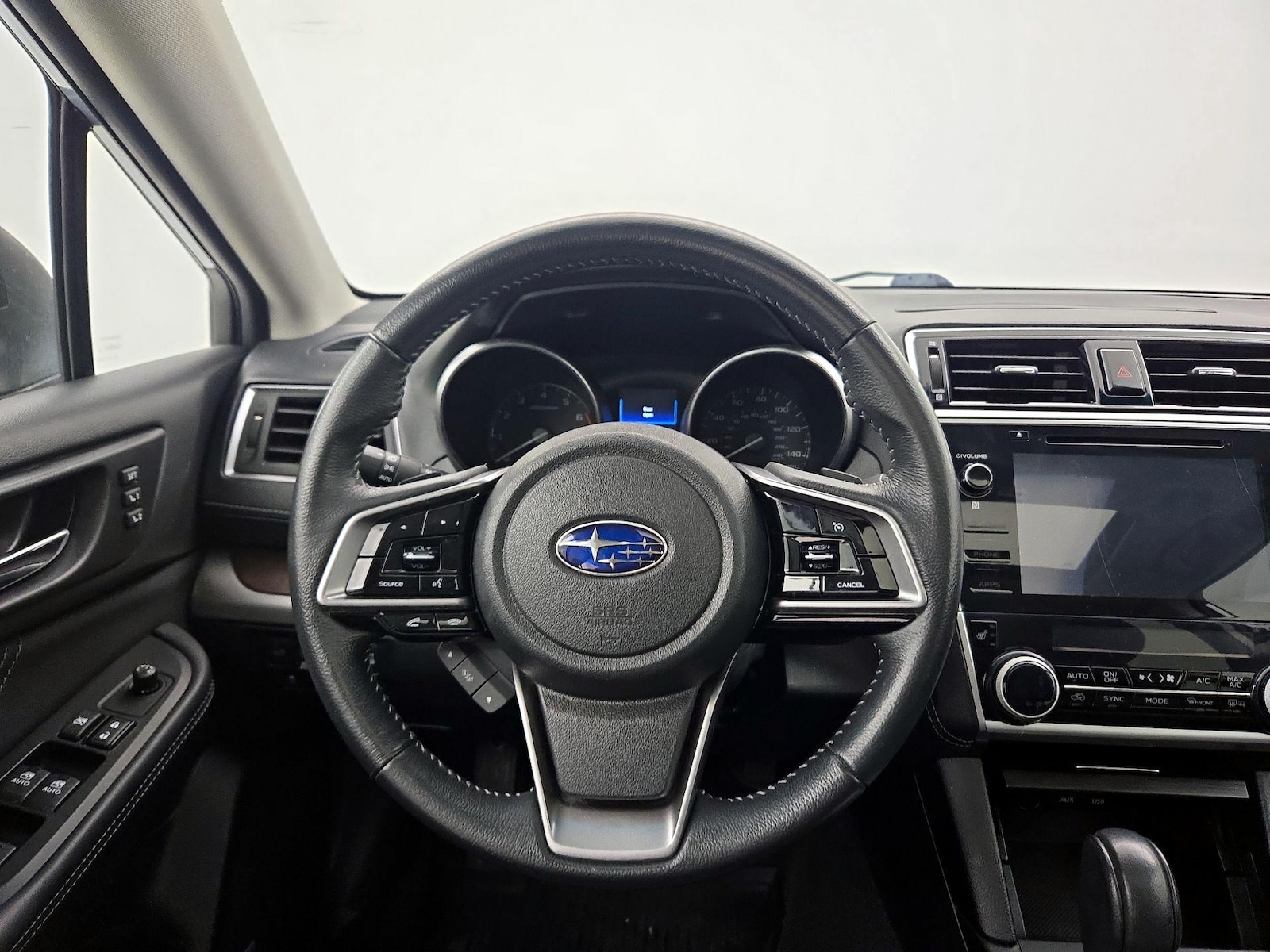 2018 Subaru Outback Limited - Photo 11