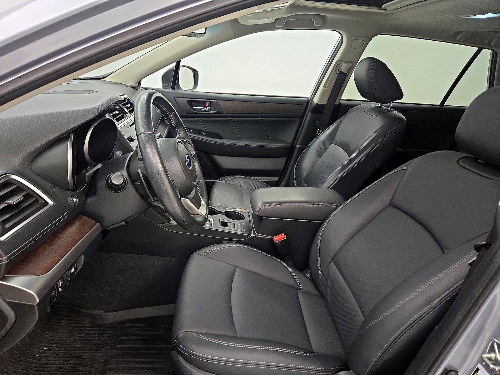 2018 Subaru Outback Limited - Photo 12