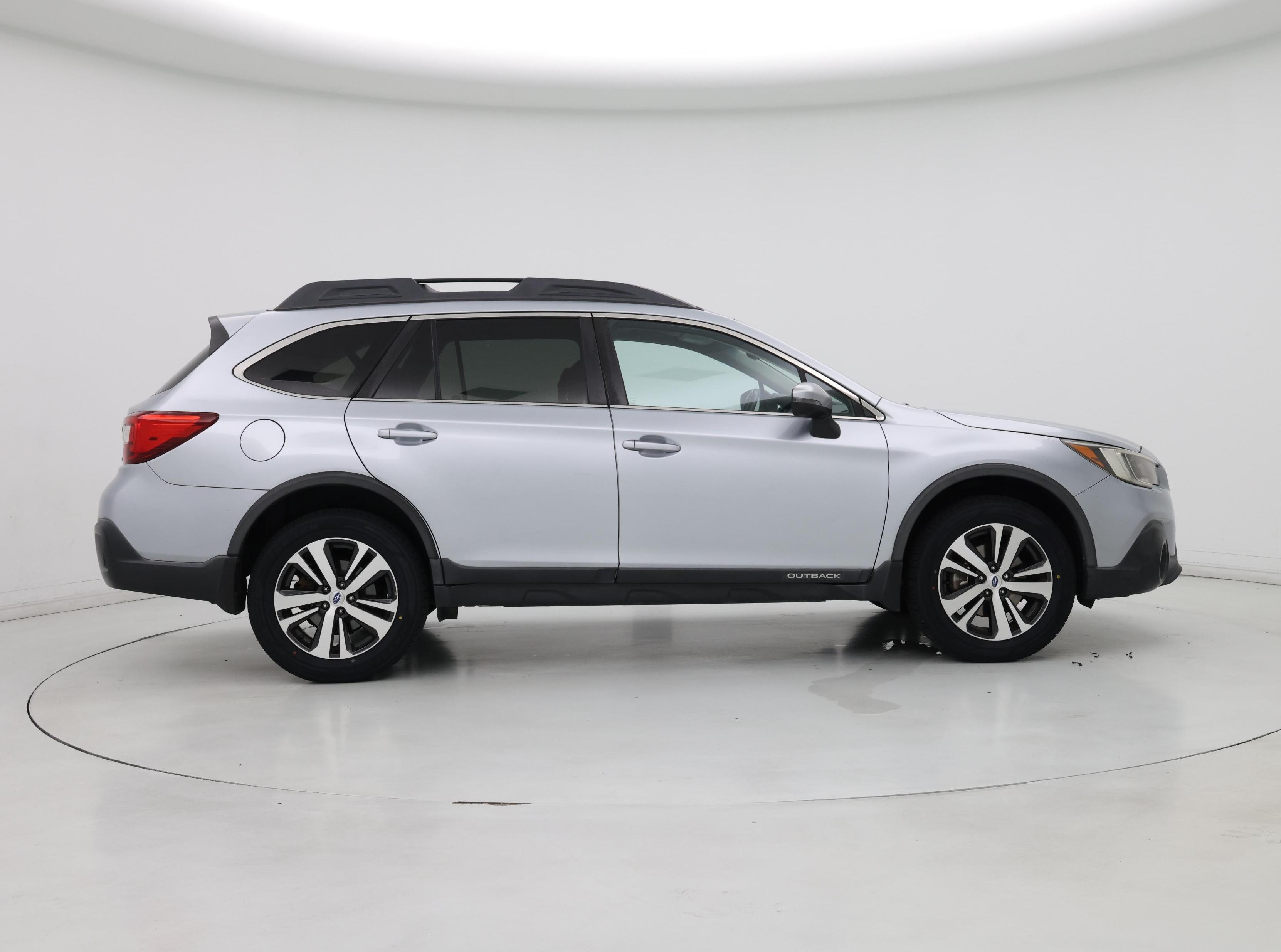 Thumbnail: 2018 Subaru Outback - 7