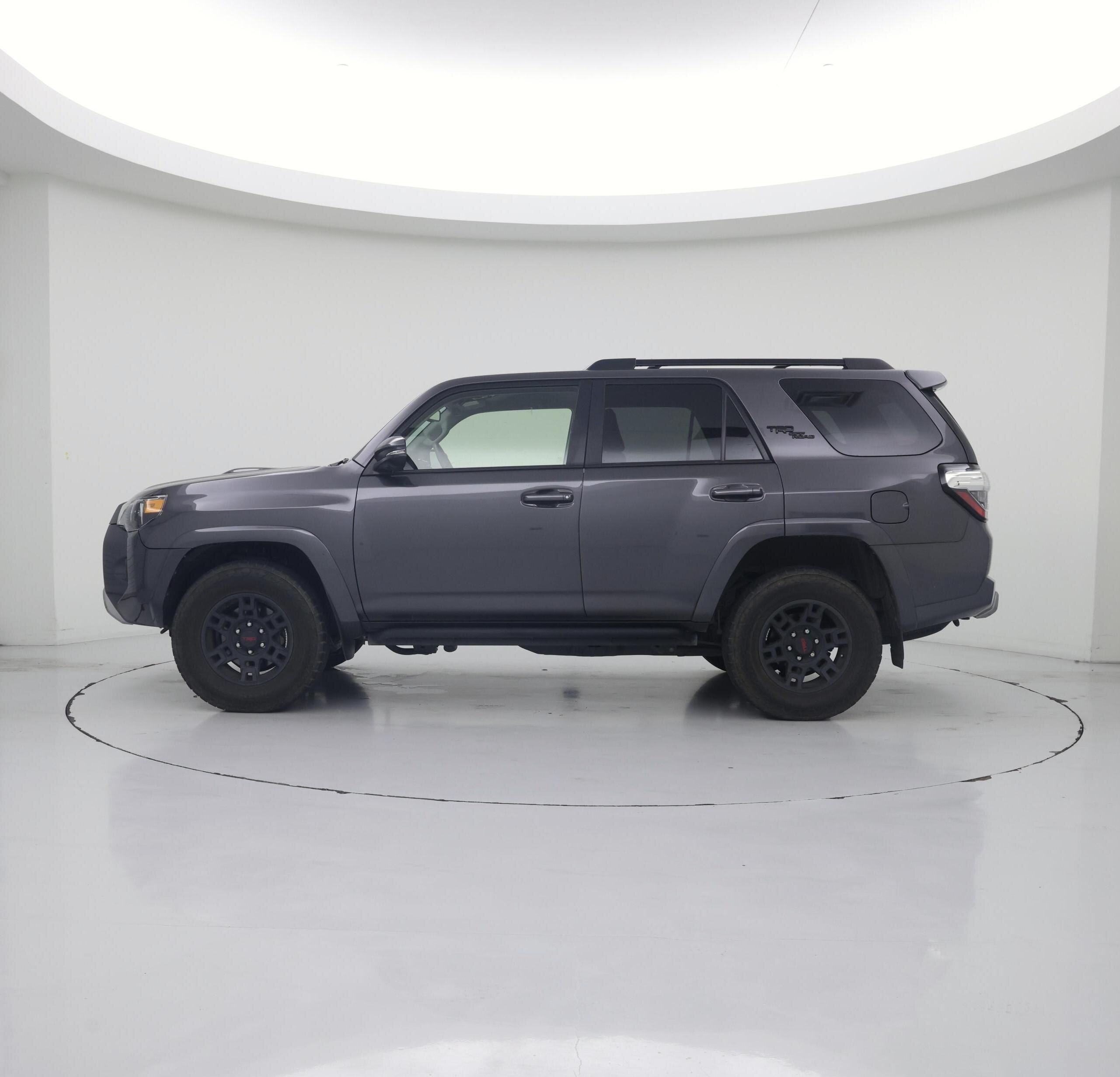 Thumbnail: 2022 Toyota 4Runner - 3