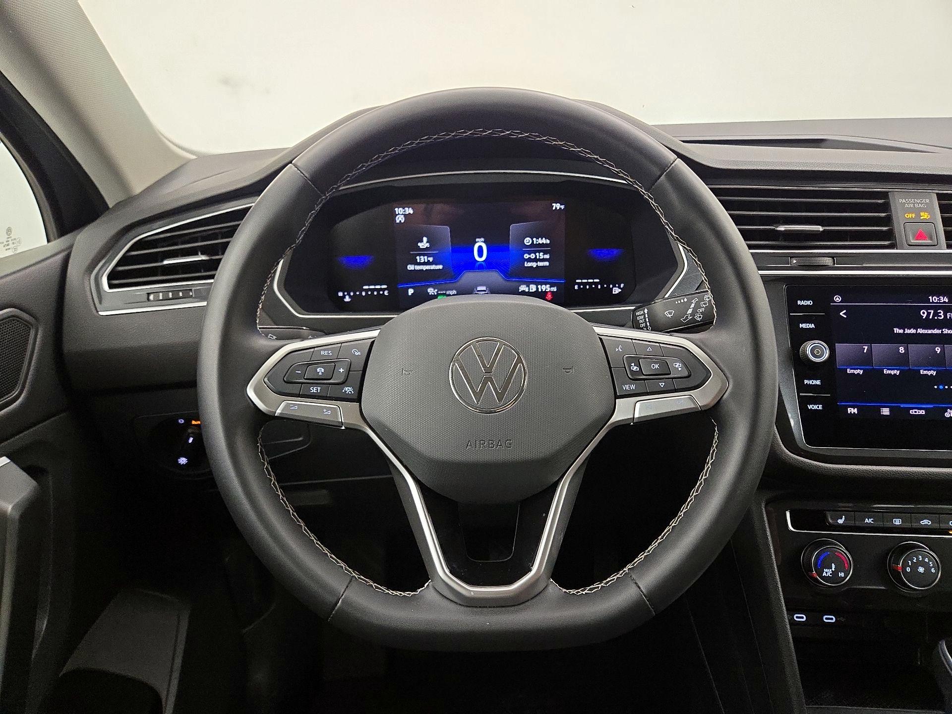 Thumbnail: 2024 Volkswagen Tiguan - 10