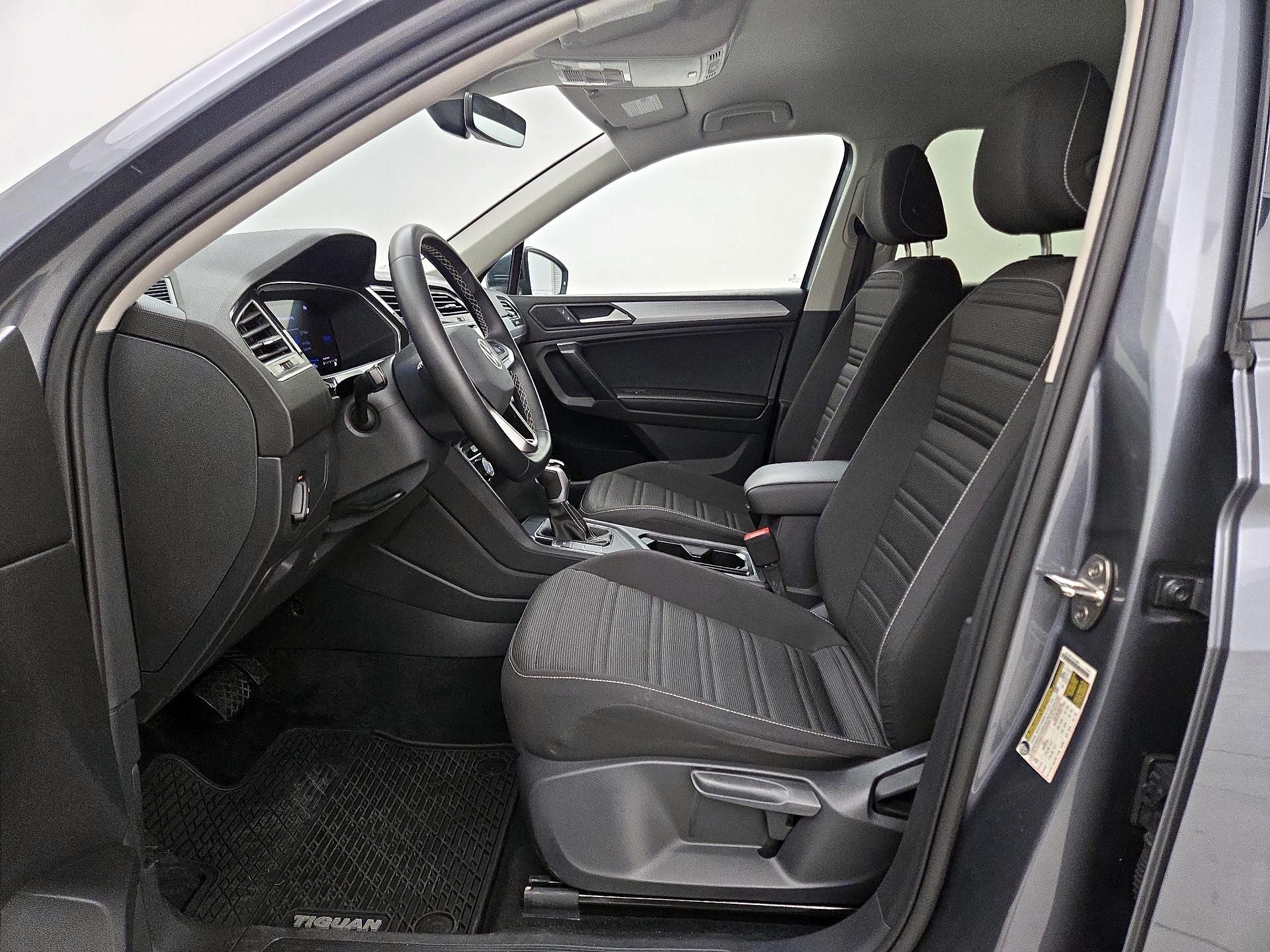 Thumbnail: 2024 Volkswagen Tiguan - 11