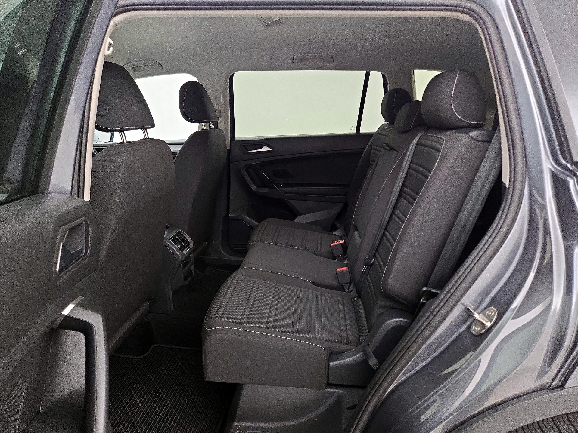 Thumbnail: 2024 Volkswagen Tiguan - 19