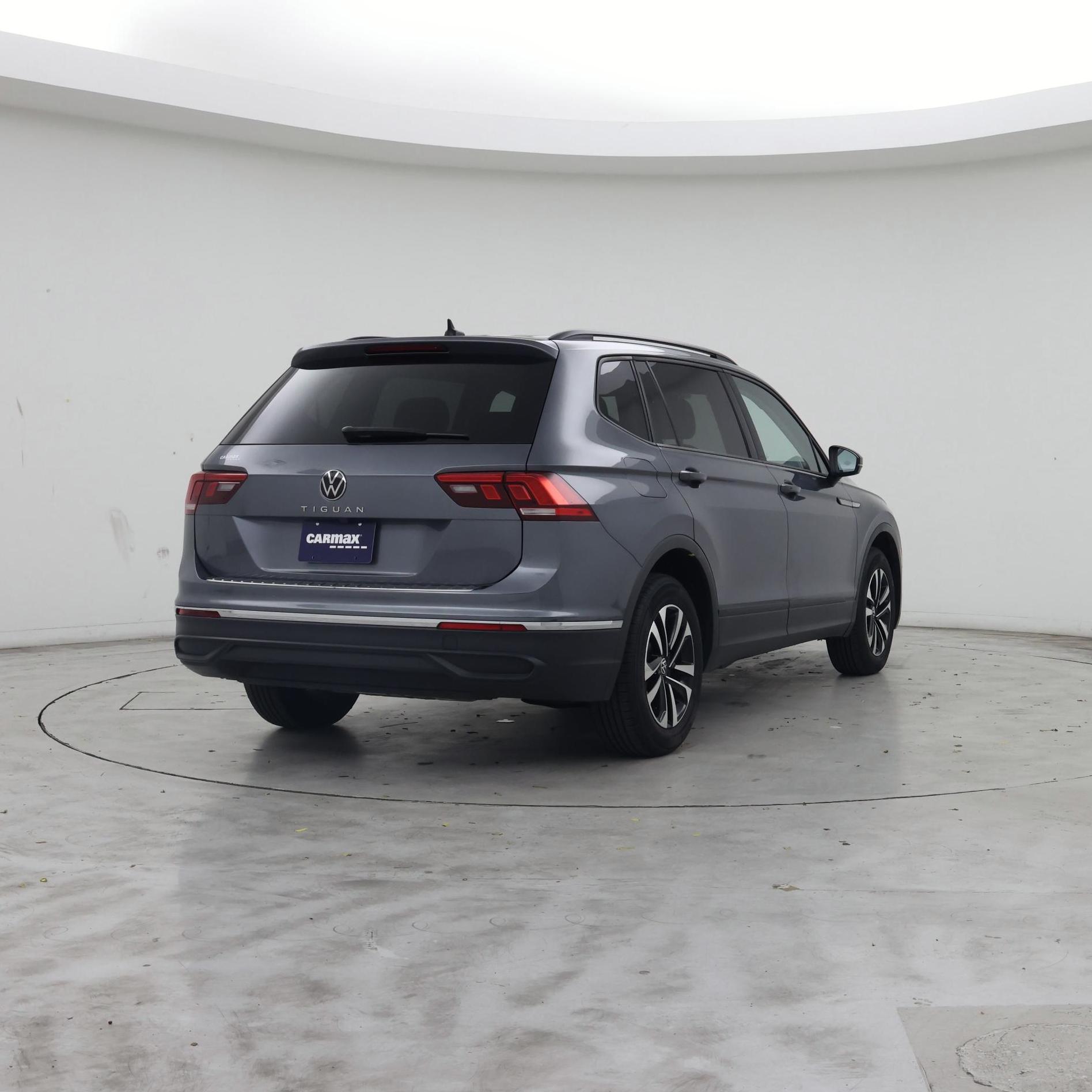 Thumbnail: 2024 Volkswagen Tiguan - 8