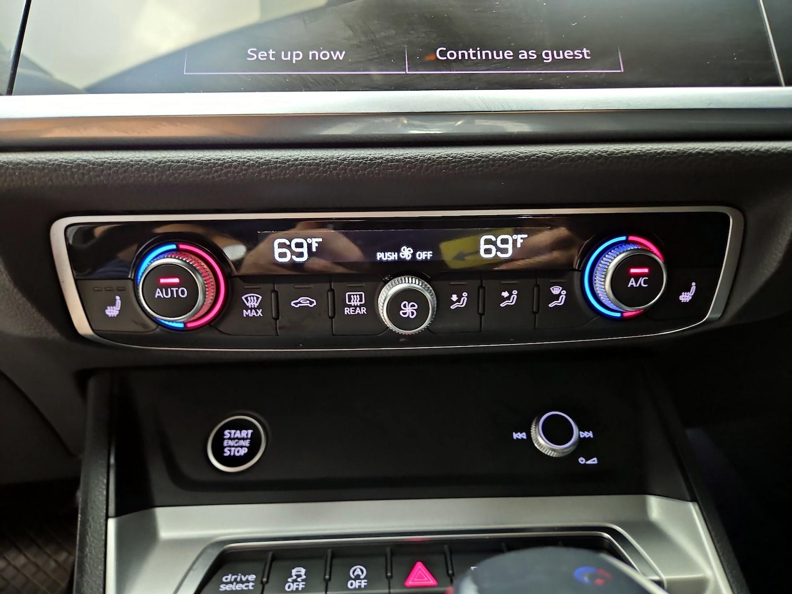 2024 Audi Q3 S Line Premium Plus - Photo 16